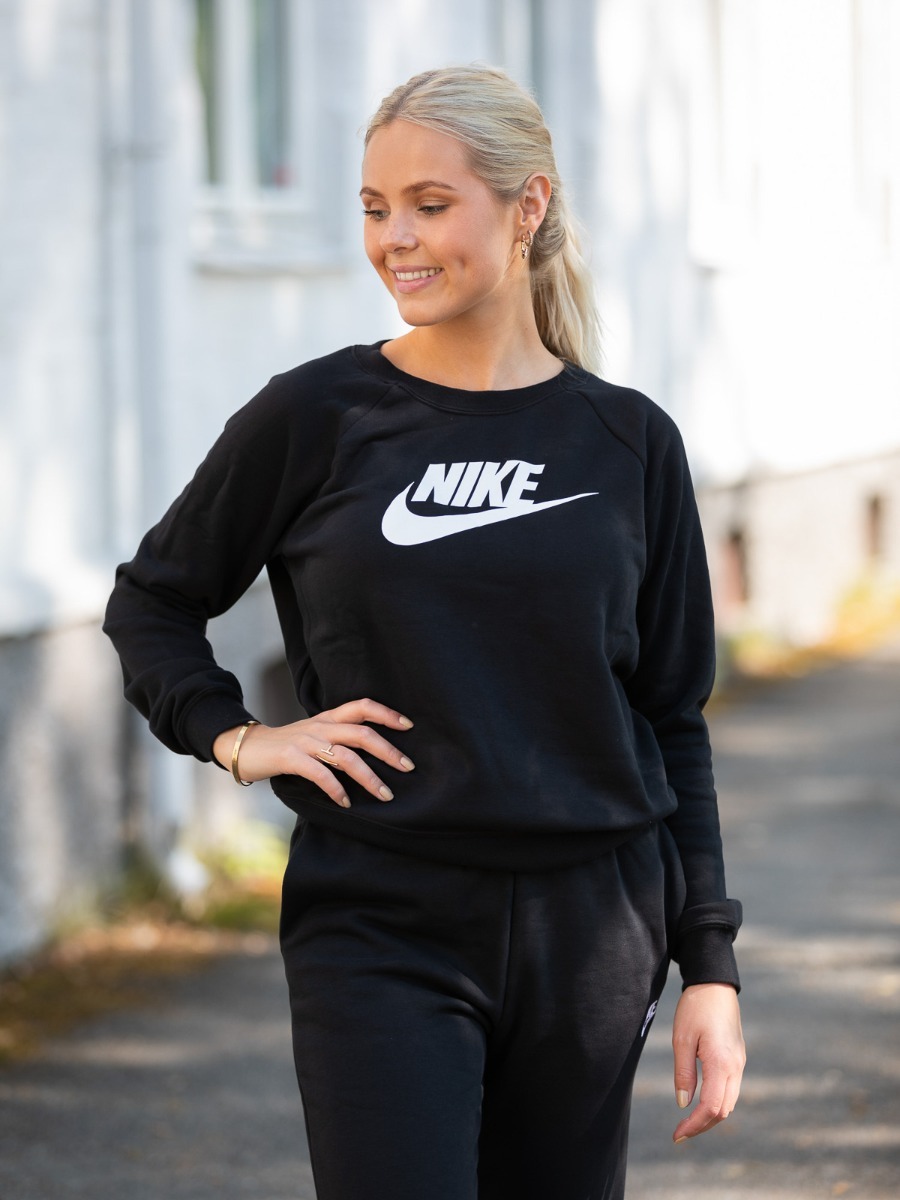 Nike Essential Fleece Crew Black/ white