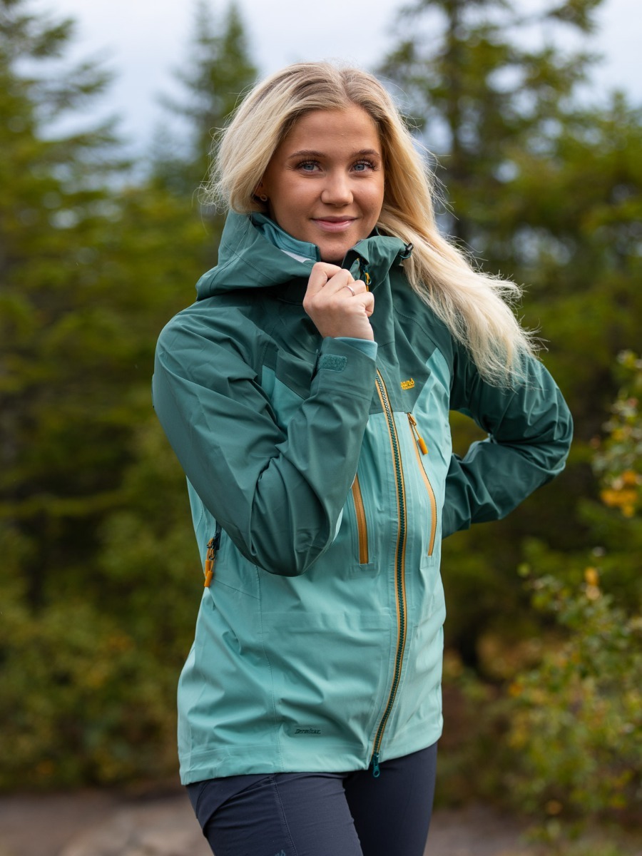 Bergans Cecilie 3L Jacket Light Forest Frost / Forest Frost / Golden Yellow