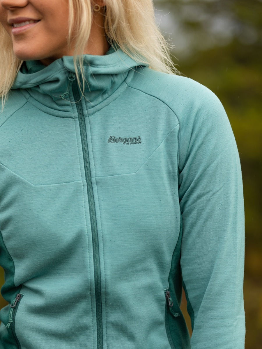 Bergans Cecilie Wool Hood Jacket Light Forest Frost / Forest Frost