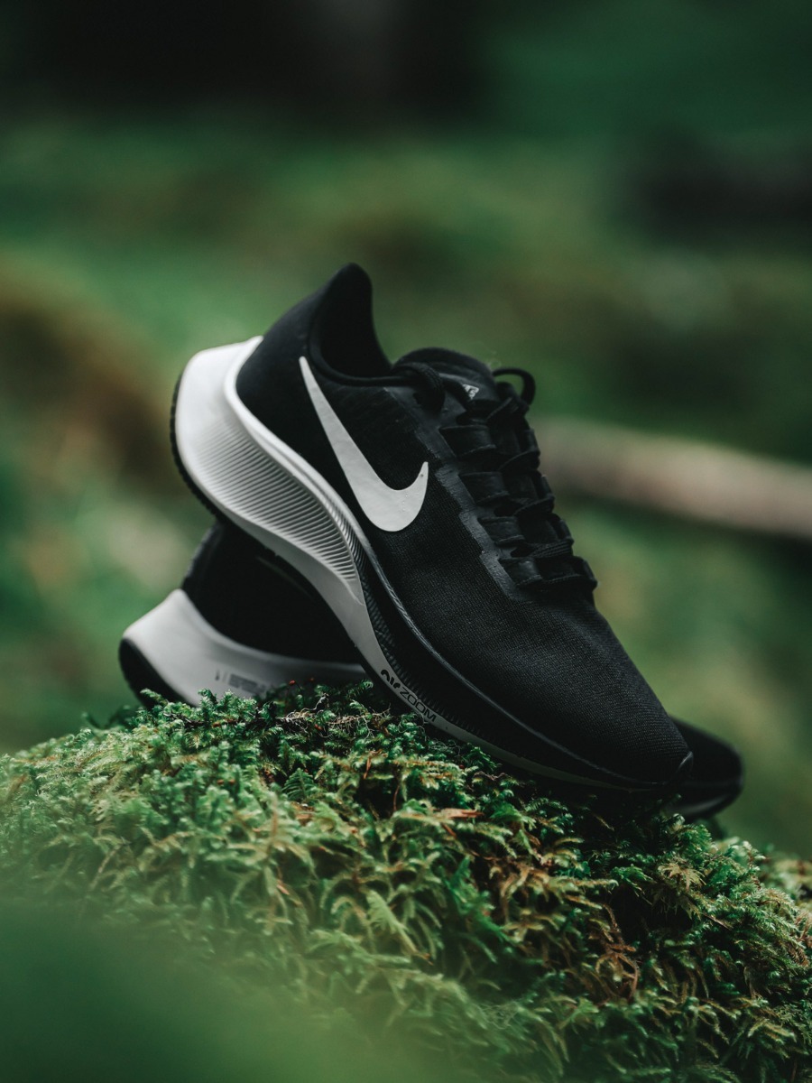 Nike Air Zoom Pegasus 37 Black/ White