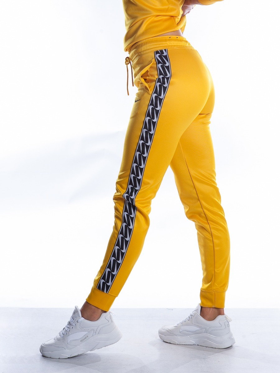 Nike Jogger Logo Tape Dark Sulfur