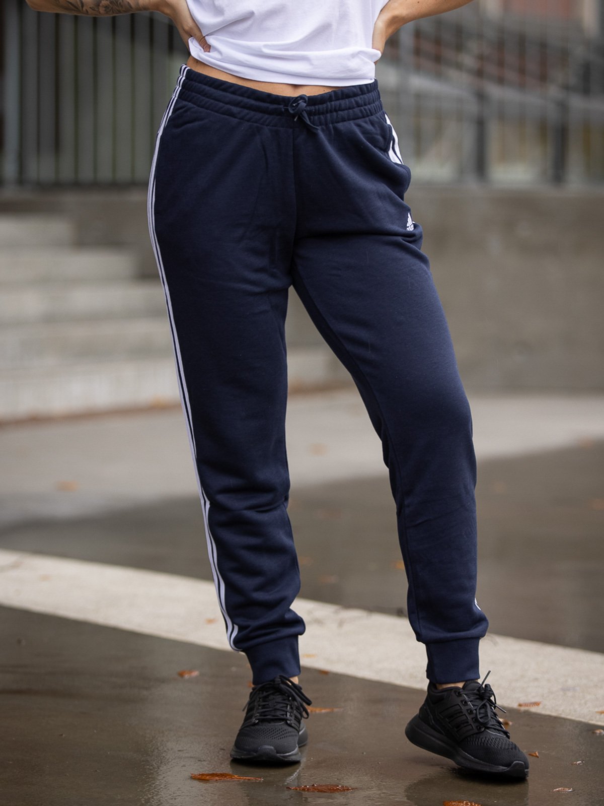 adidas Essentials Slim Tapered Cuffed Pant Legend Ink/ White