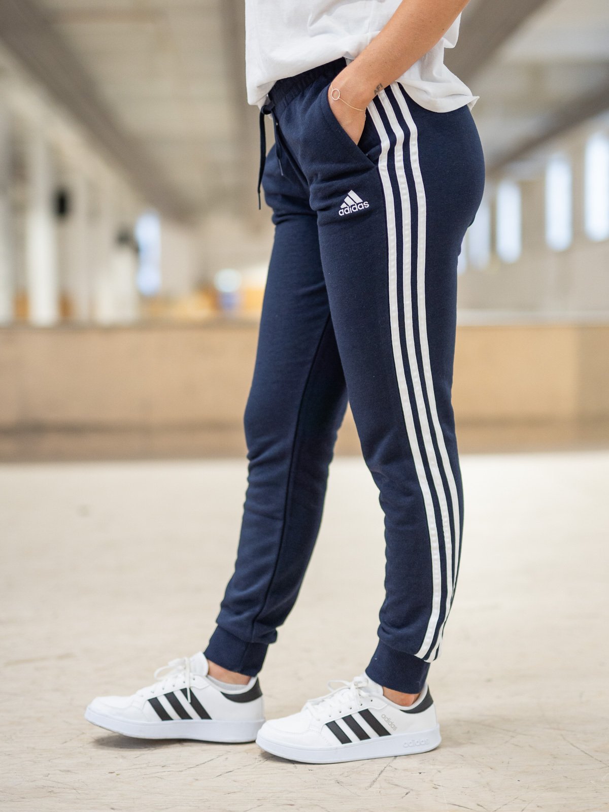 adidas Essentials Slim Tapered Cuffed Pant Legend Ink/ White