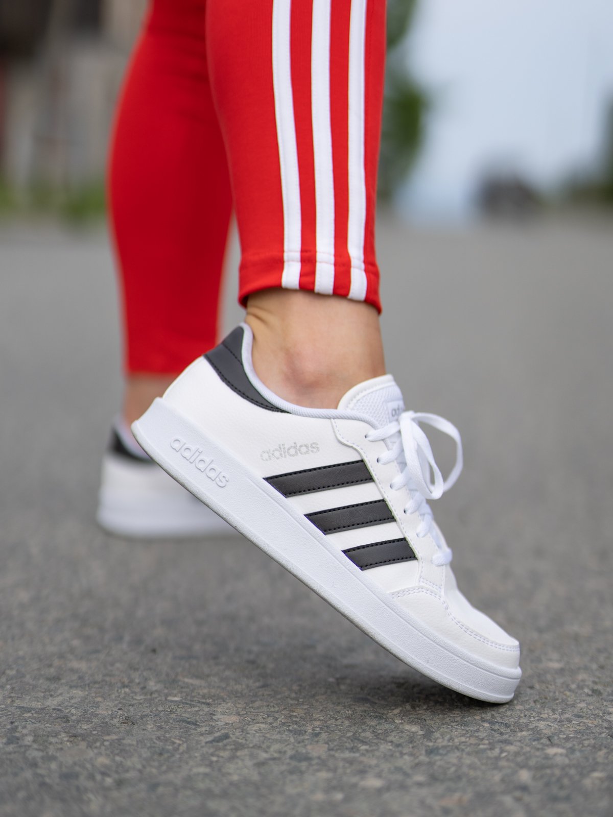 adidas Breaknet Cloud White / Core Black / Silver Metallic