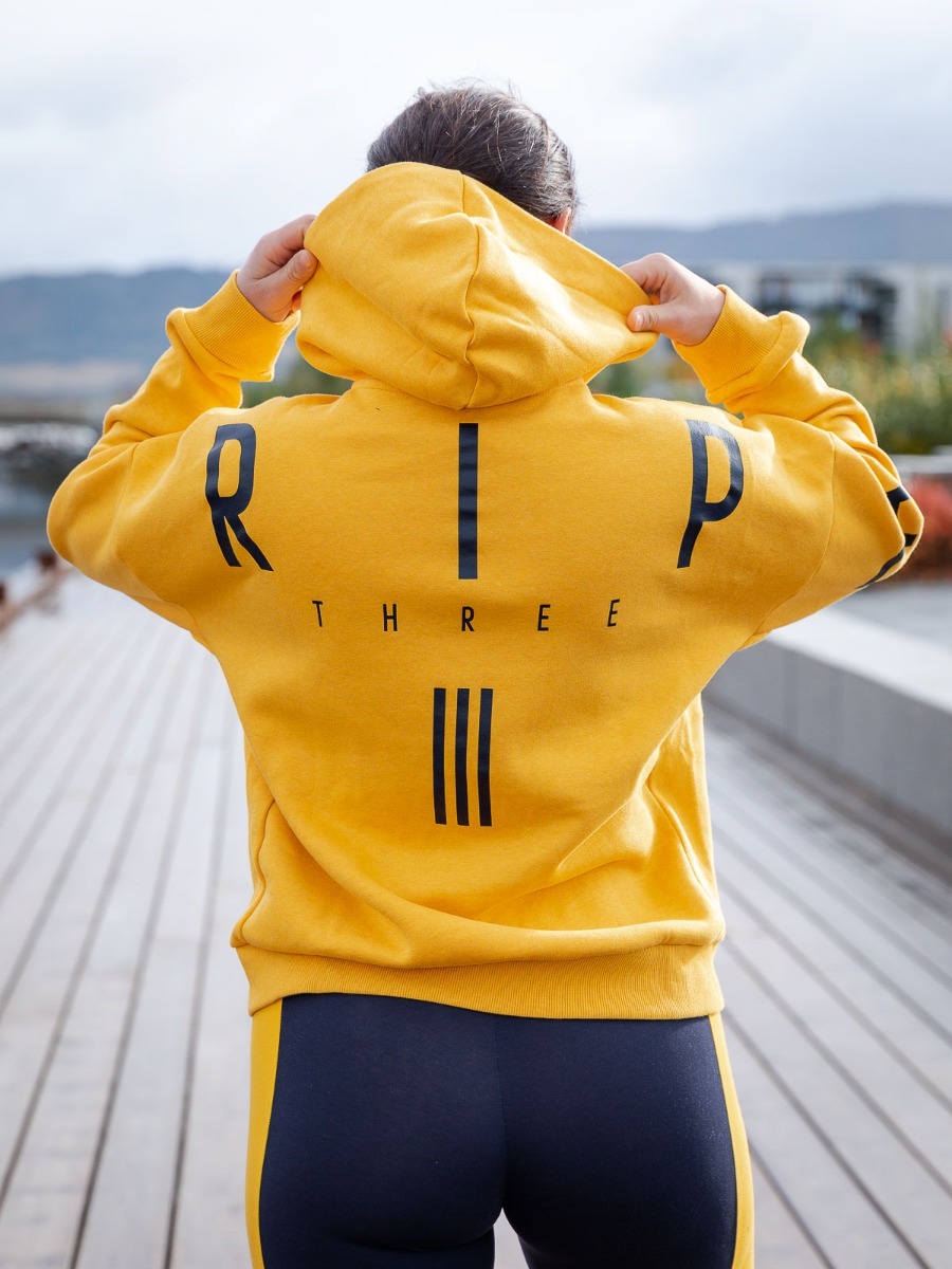 adidas W S2S SWT FZHD Active gold