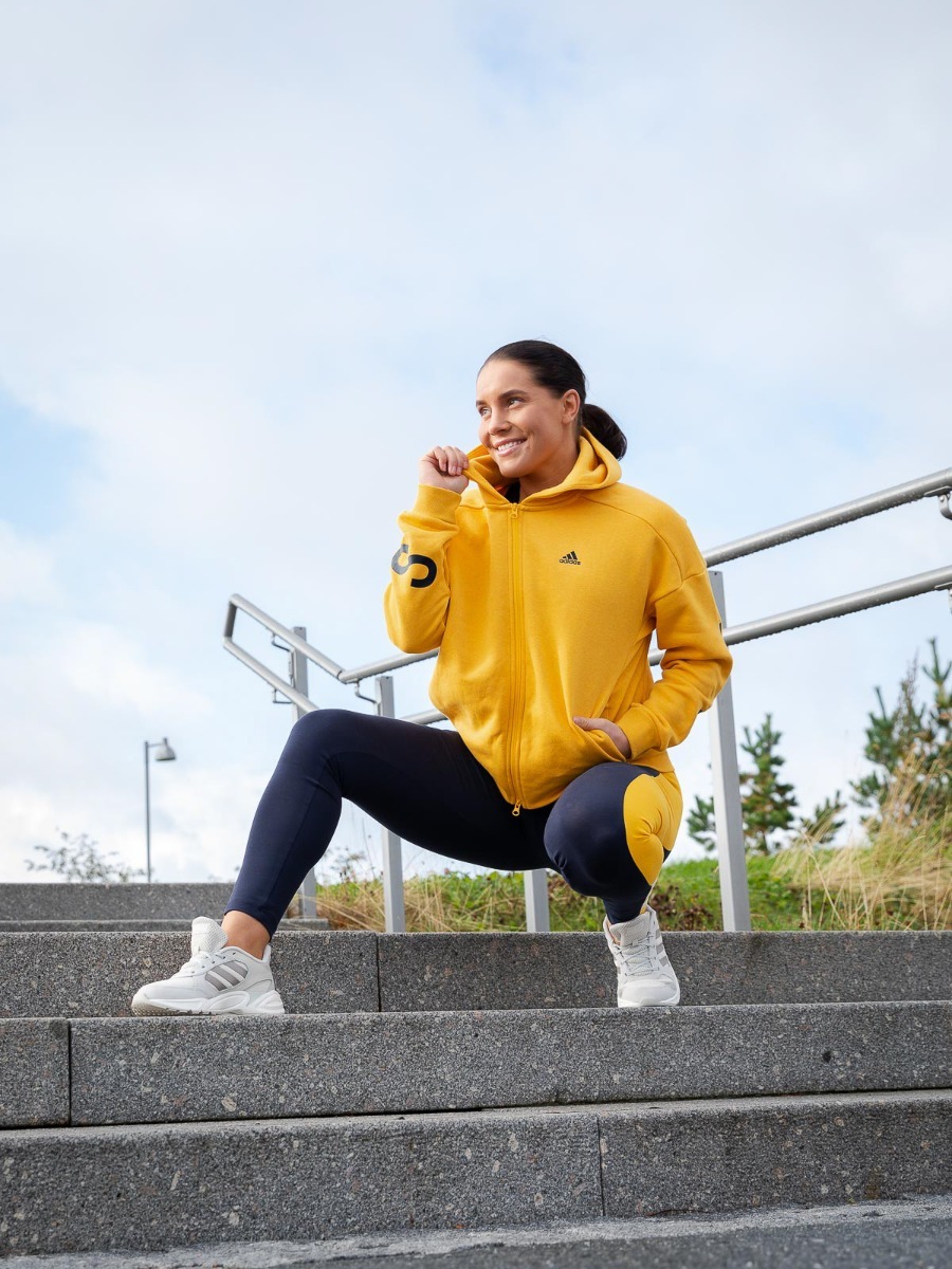 adidas W S2S SWT FZHD Active gold