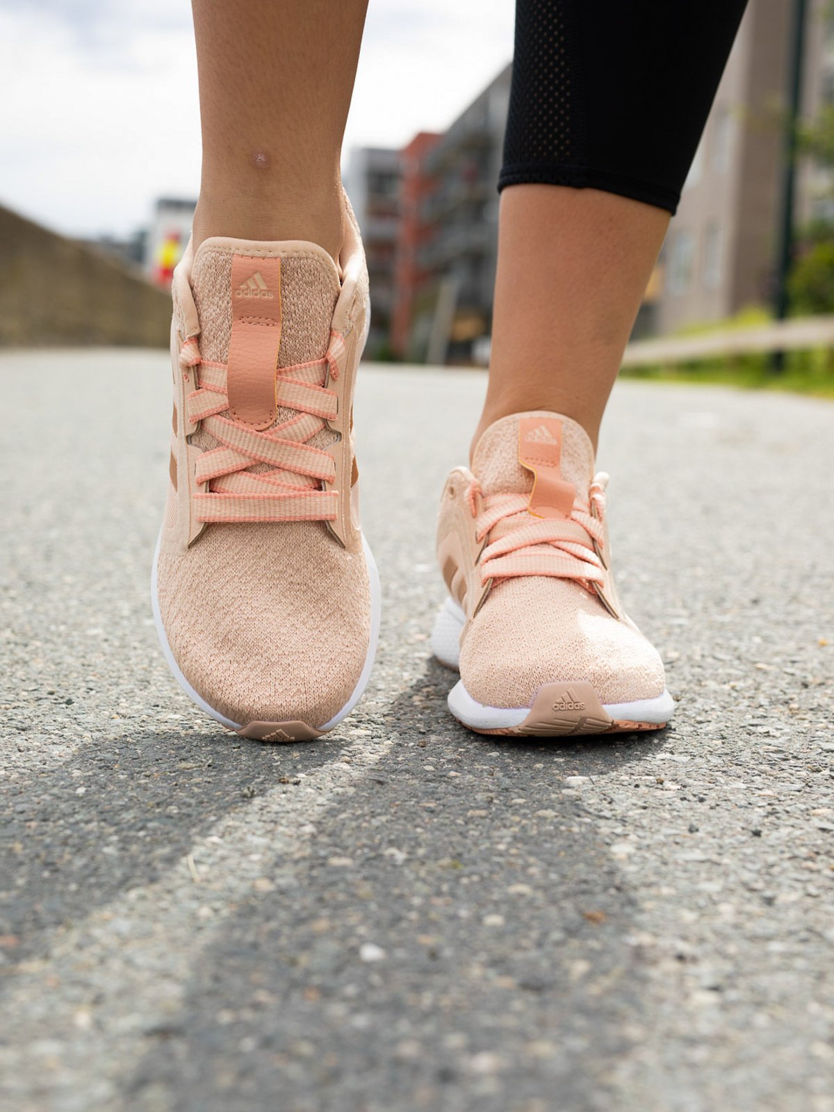 adidas Edge Lux 4 Halo Blush / Copper Metallic / Cloud White