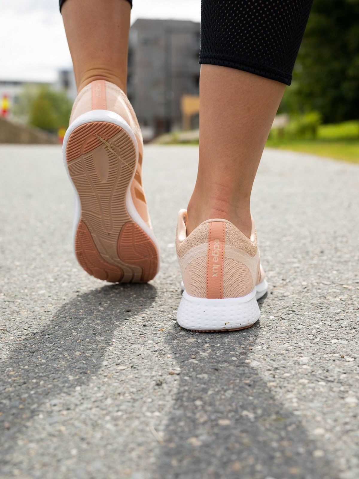 adidas Edge Lux 4 Halo Blush / Copper Metallic / Cloud White