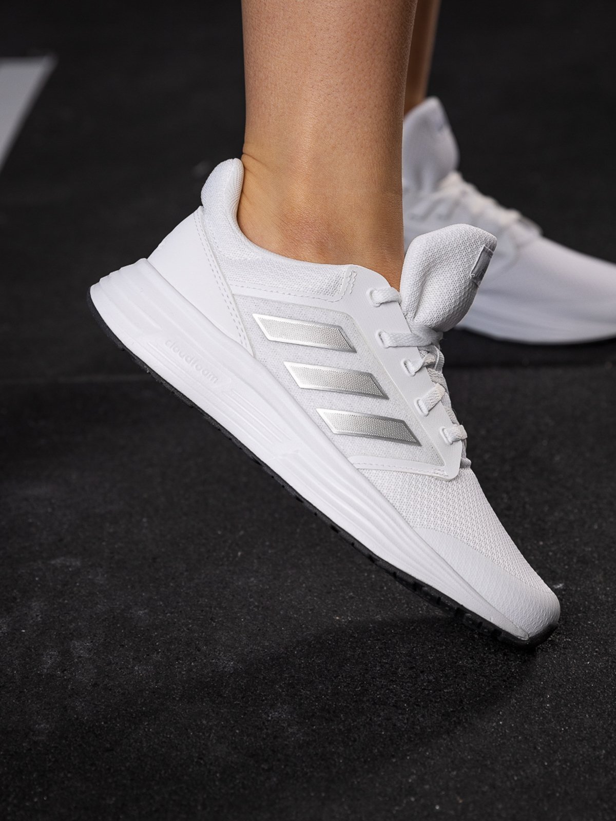 adidas Galaxy Cloud White / Matte Silver / Carbon