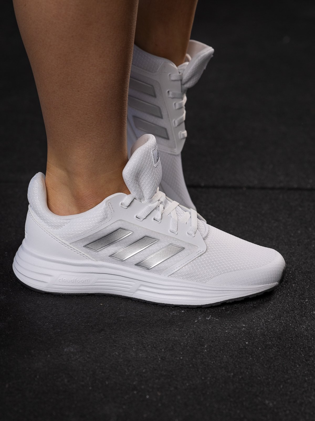 adidas Galaxy Cloud White / Matte Silver / Carbon