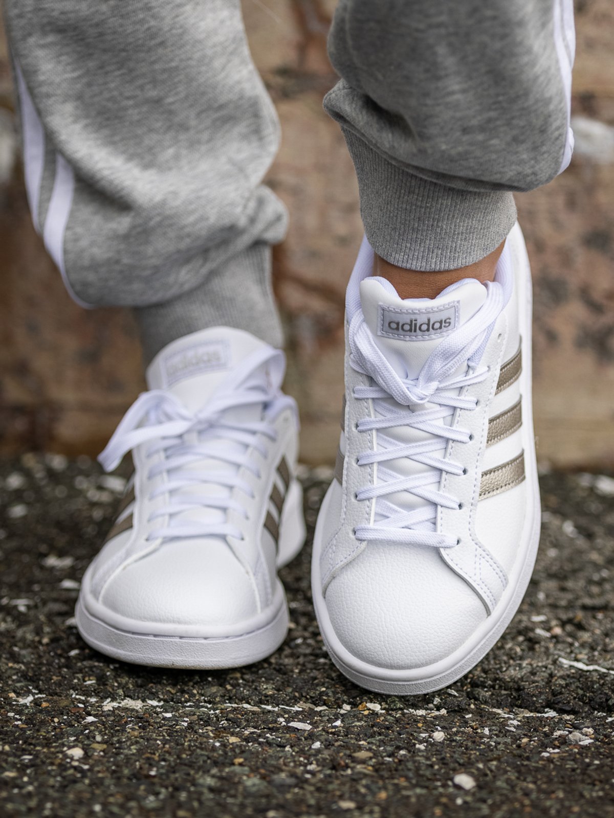 adidas Grand Court Cloud White / Platin Metallic / Cloud White