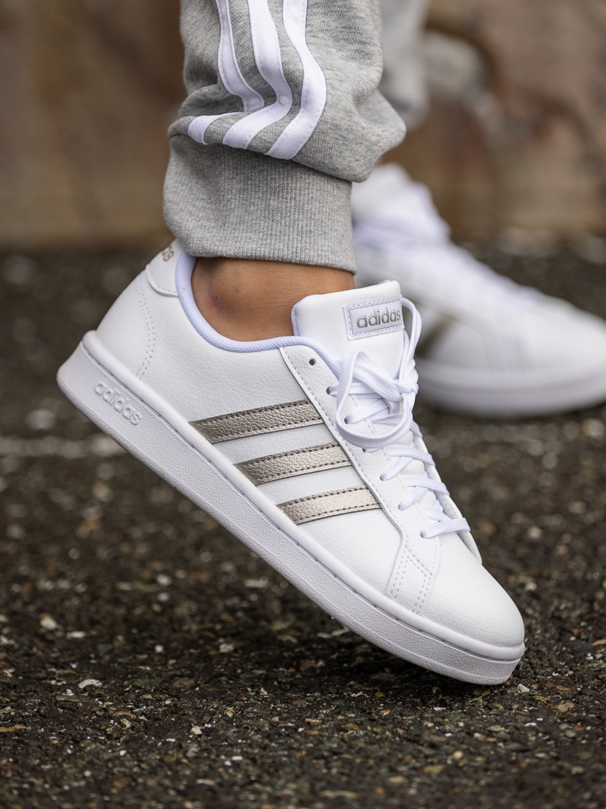 adidas Grand Court Cloud White / Platin Metallic / Cloud White