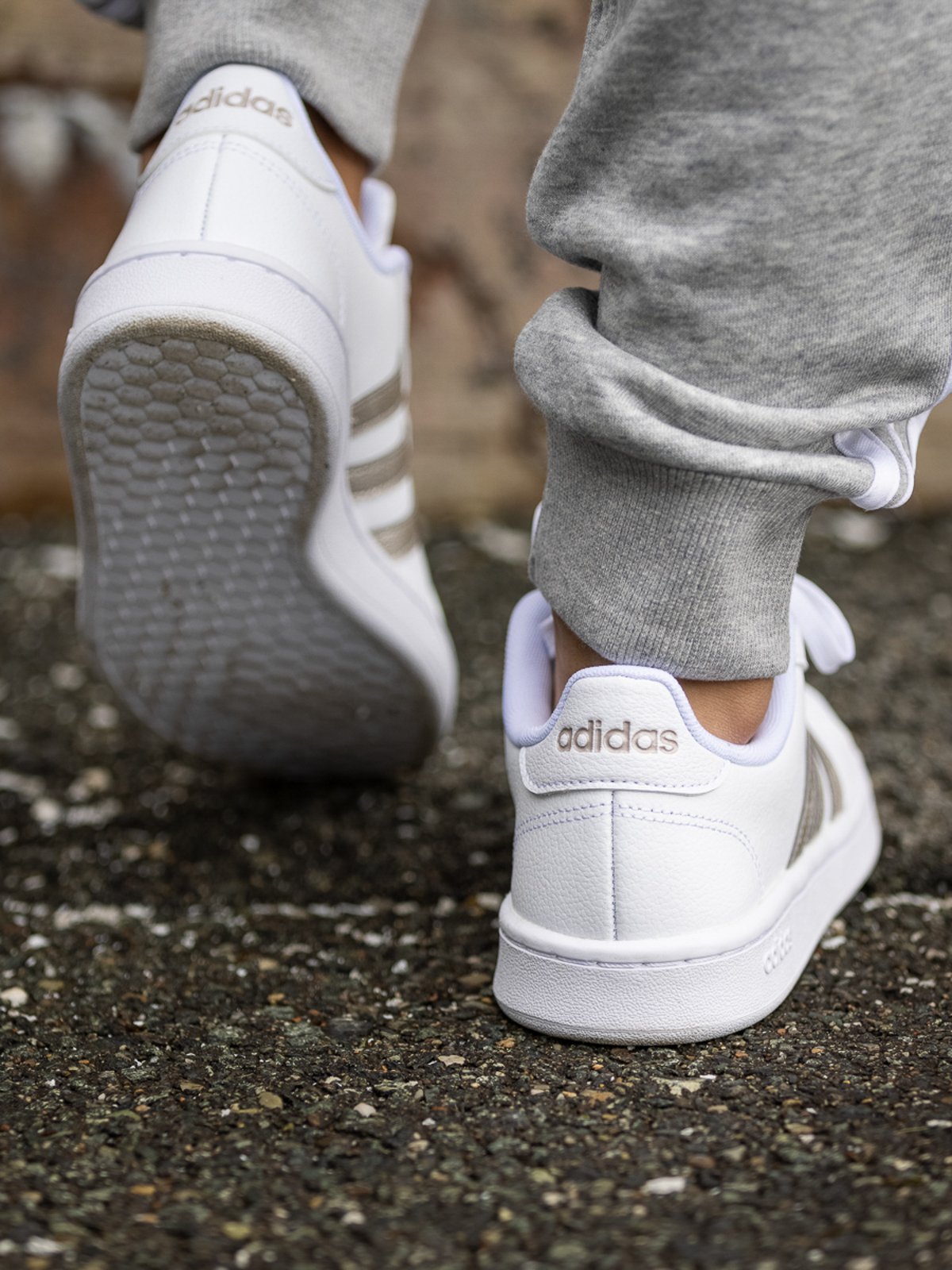 adidas Grand Court Cloud White / Platin Metallic / Cloud White