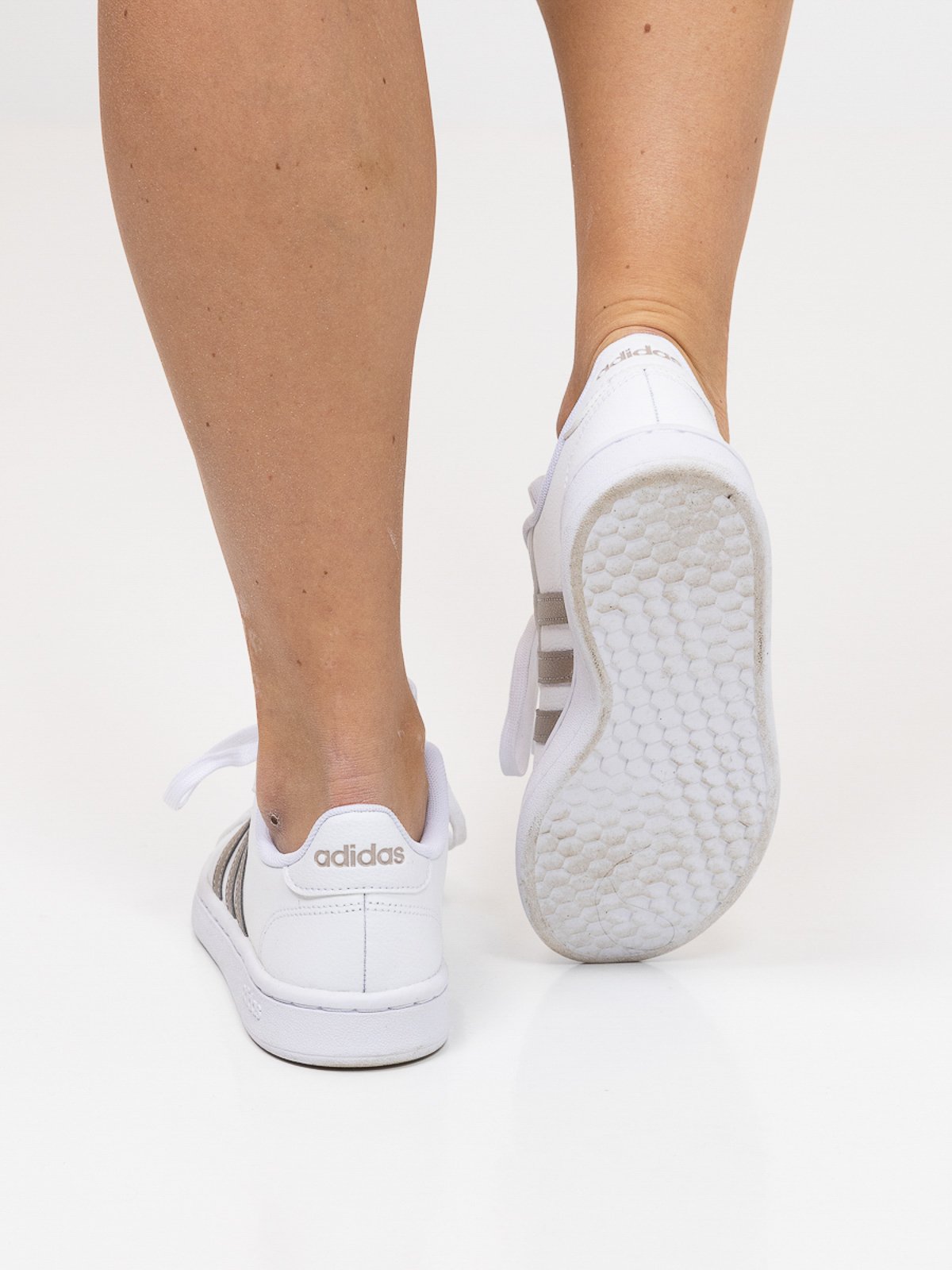 adidas Grand Court Cloud White / Platin Metallic / Cloud White