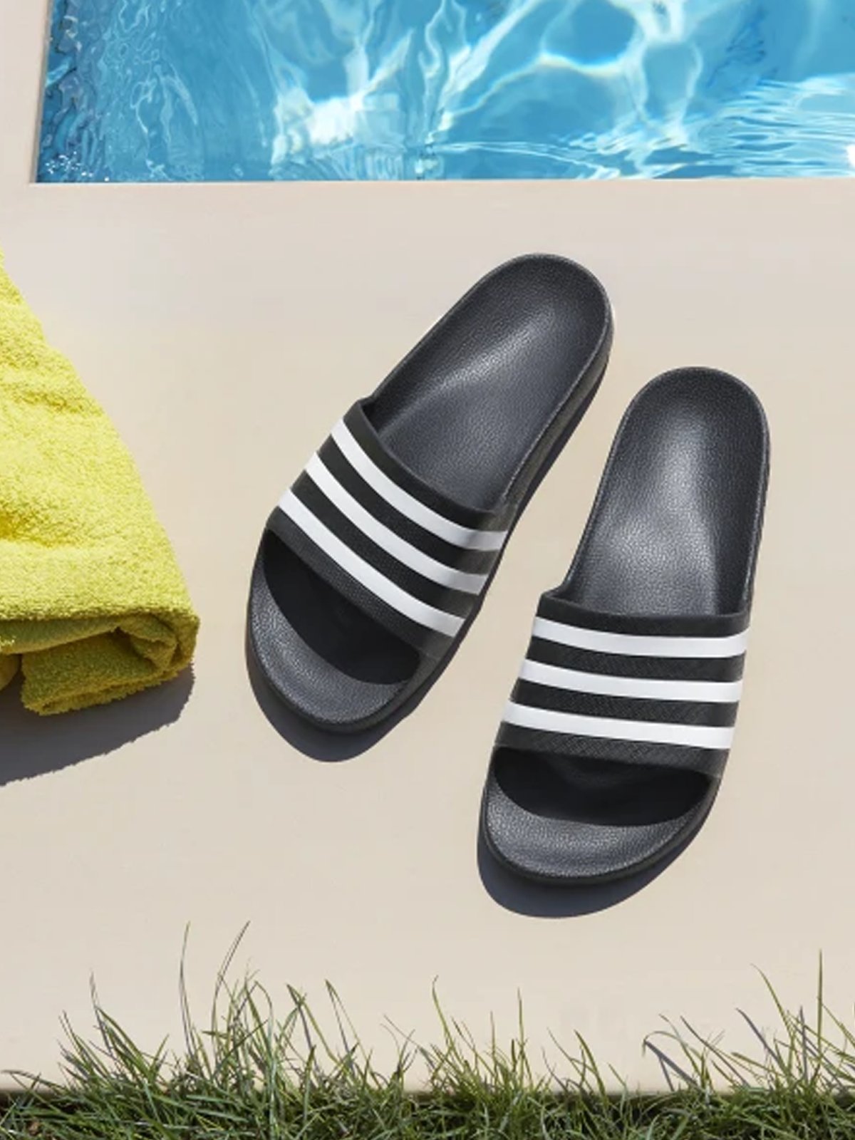 adidas Adilette Slipper Core Black / Cloud White