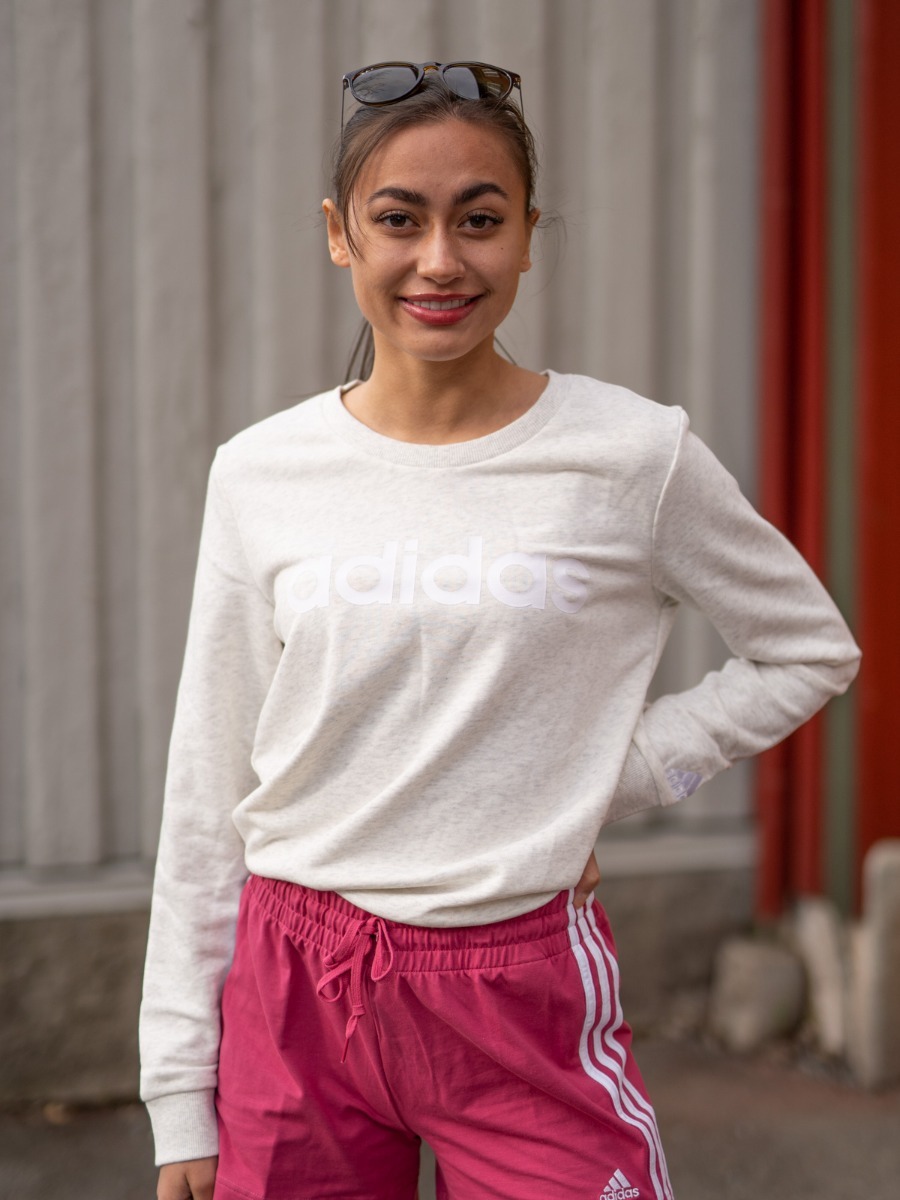 adidas Linear Sweat Off White / White