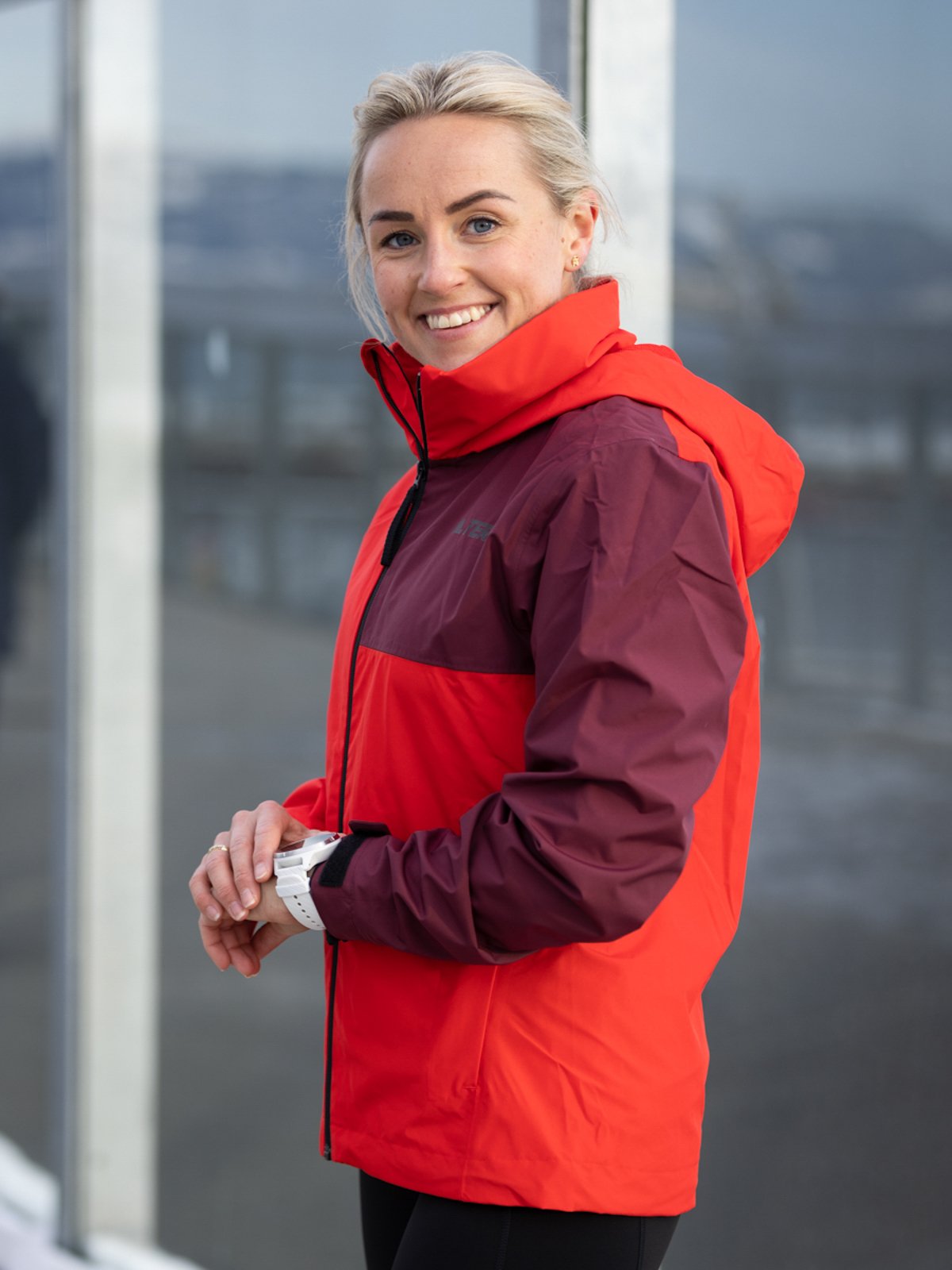 adidas adidas Terrex Multi RAIN.RDY Jacket Vivid Red