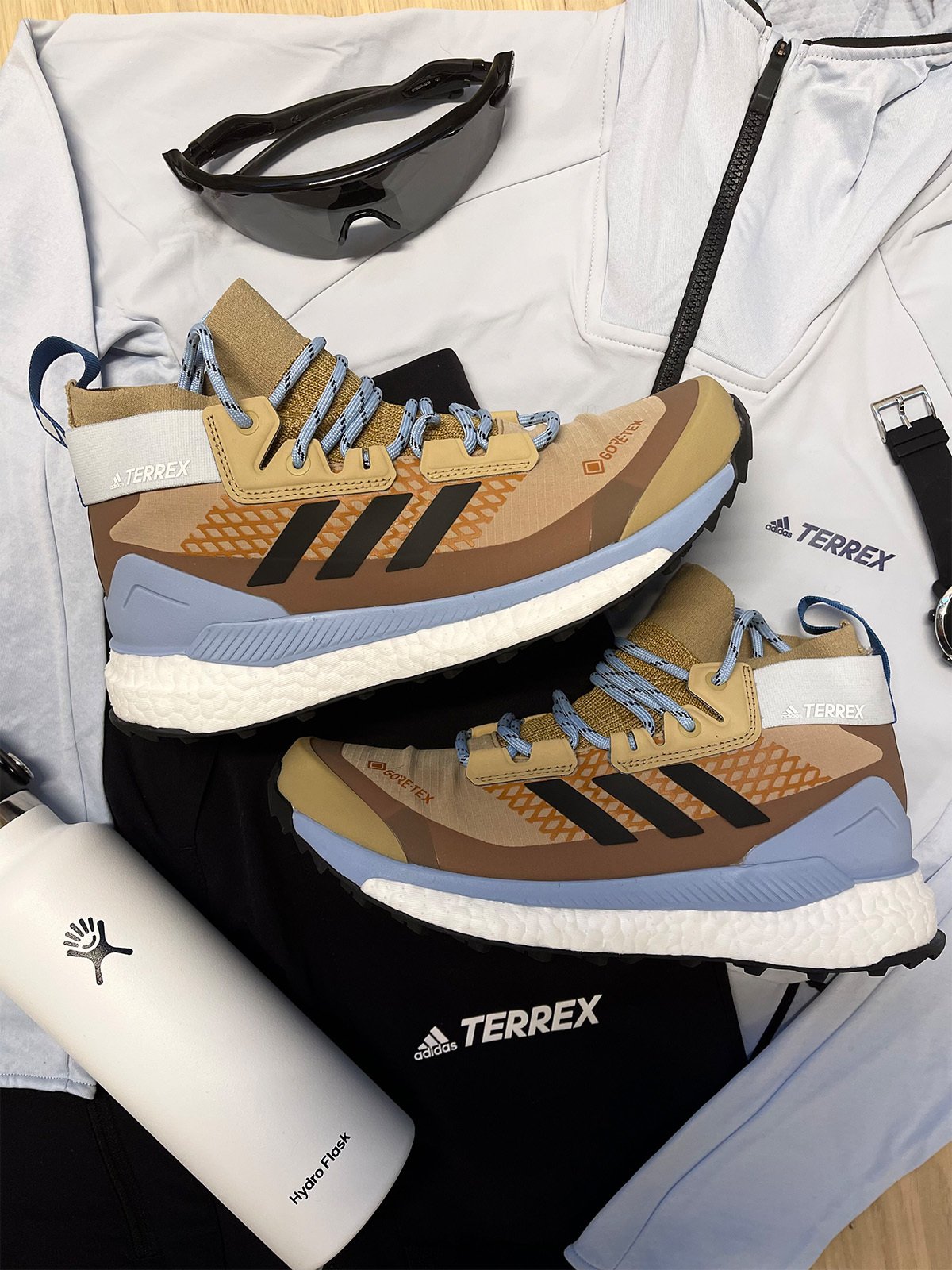 adidas Terrex Free Hiker GTX Beige Tone / Core Black / Ambient Sky