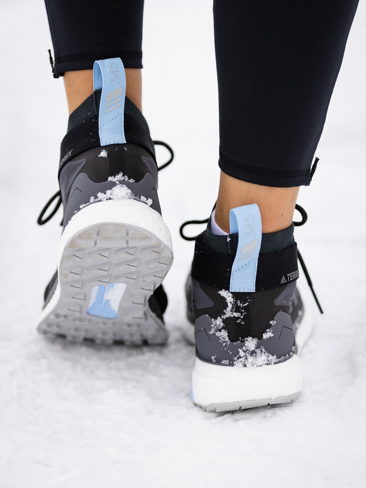 adidas Terrex Free Hiker GTX Carbon / Grey Four / Glow Blue