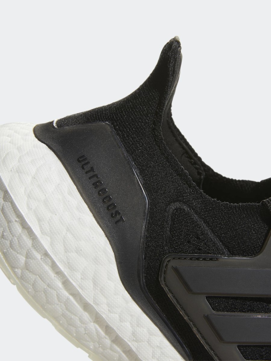 adidas UltraBoost 21 Core Black