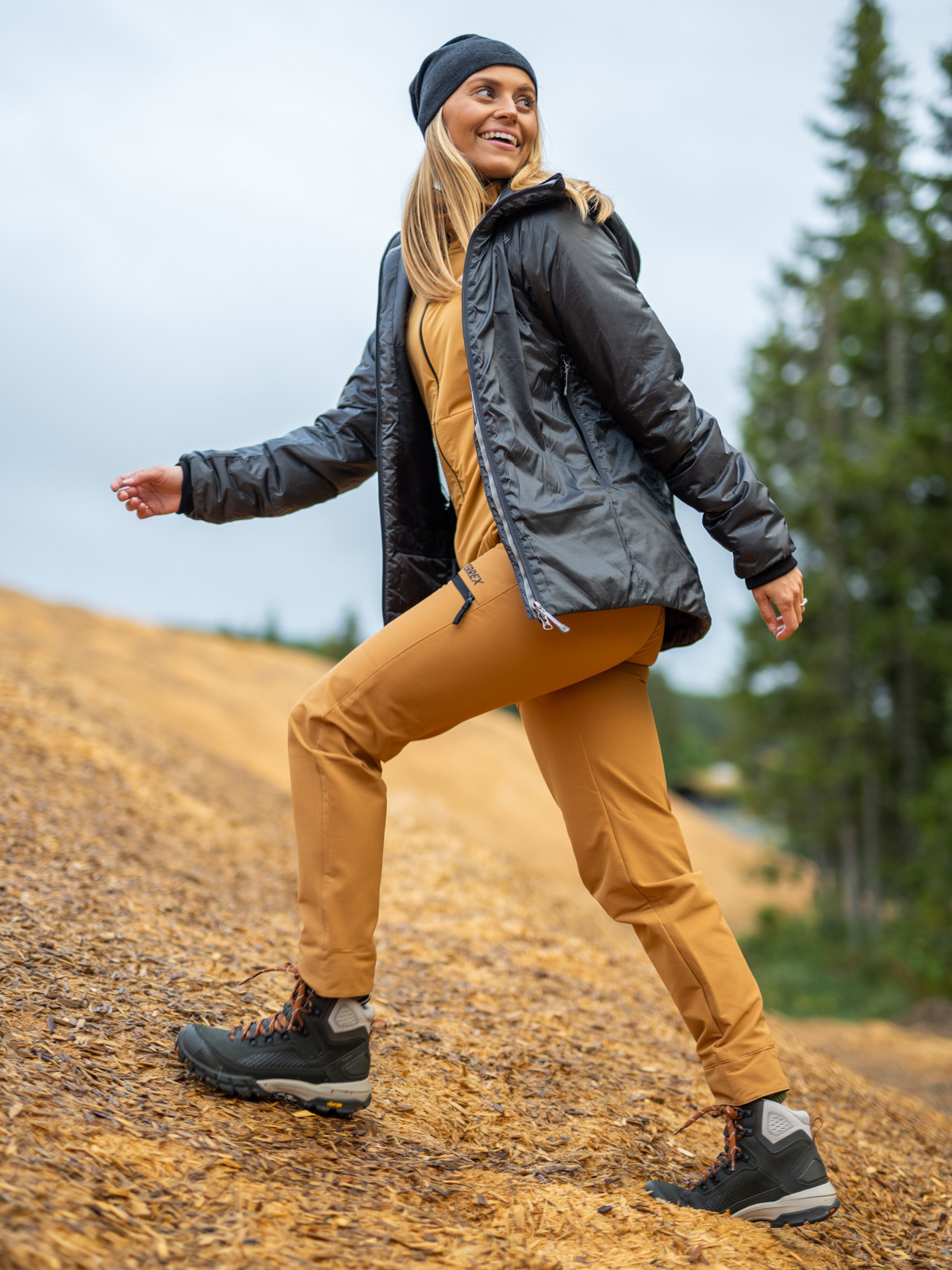 adidas Yeround Softshell Pant Brun