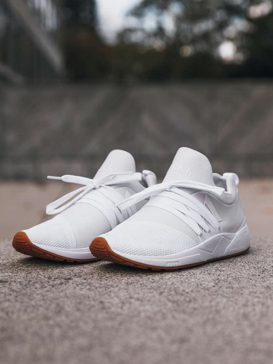 ARKK Raven Mesh Triple White