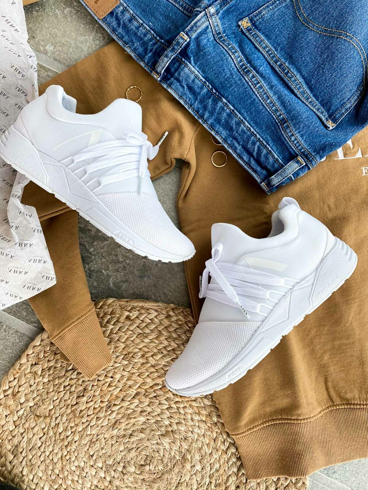 ARKK Raven Mesh PET Triple White