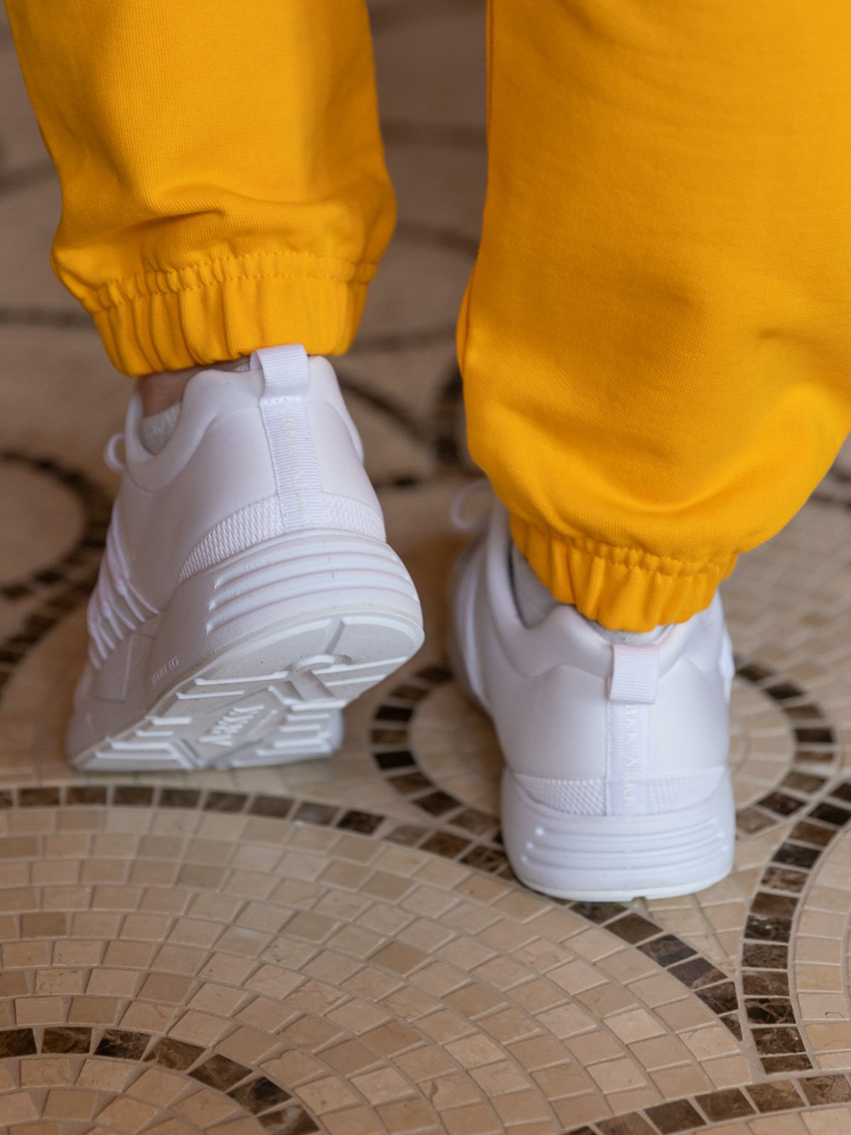 ARKK Raven Mesh PET Triple White