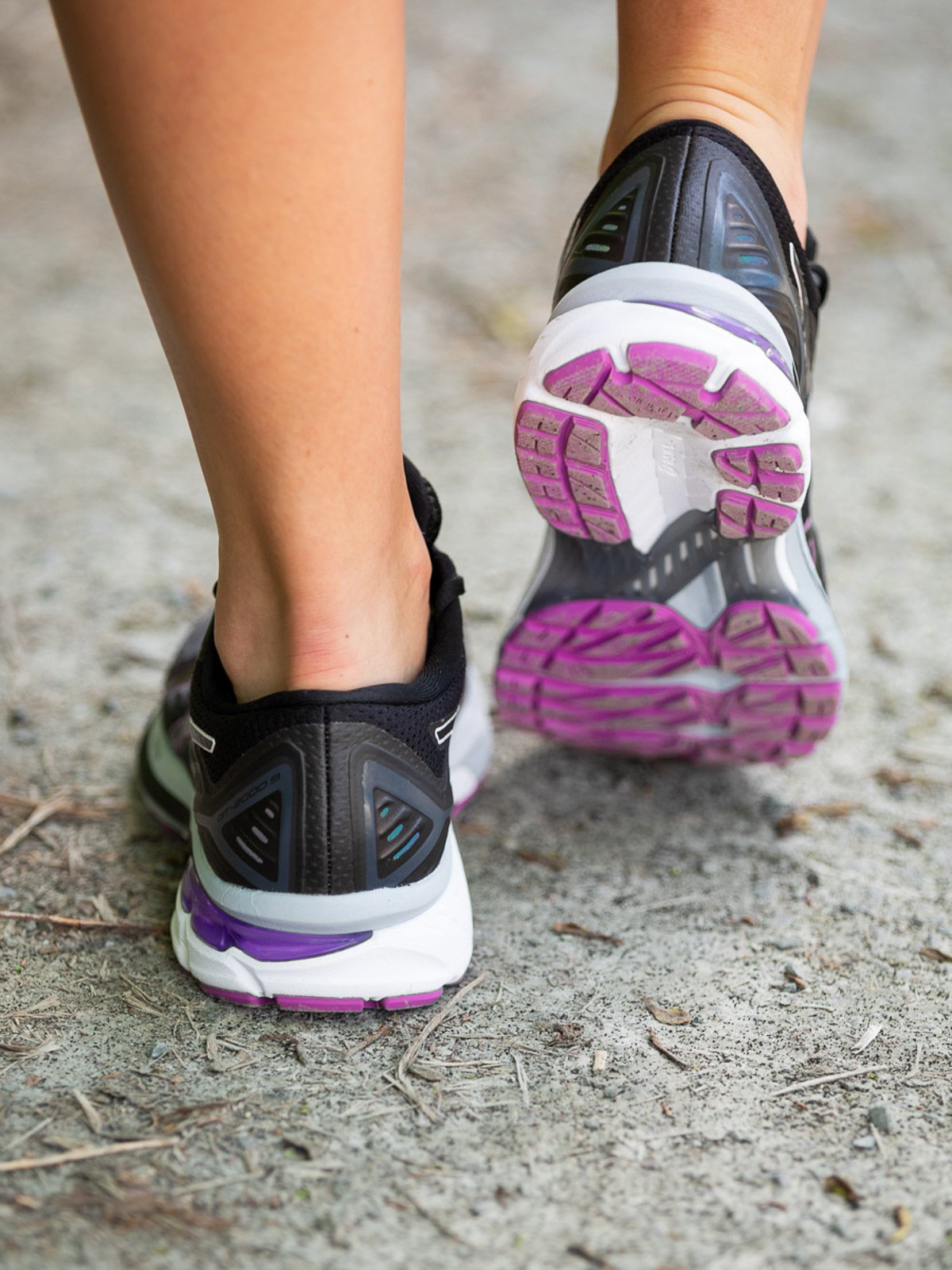 ASICS GT-2000 9 GoreTex Black/Digital Grape