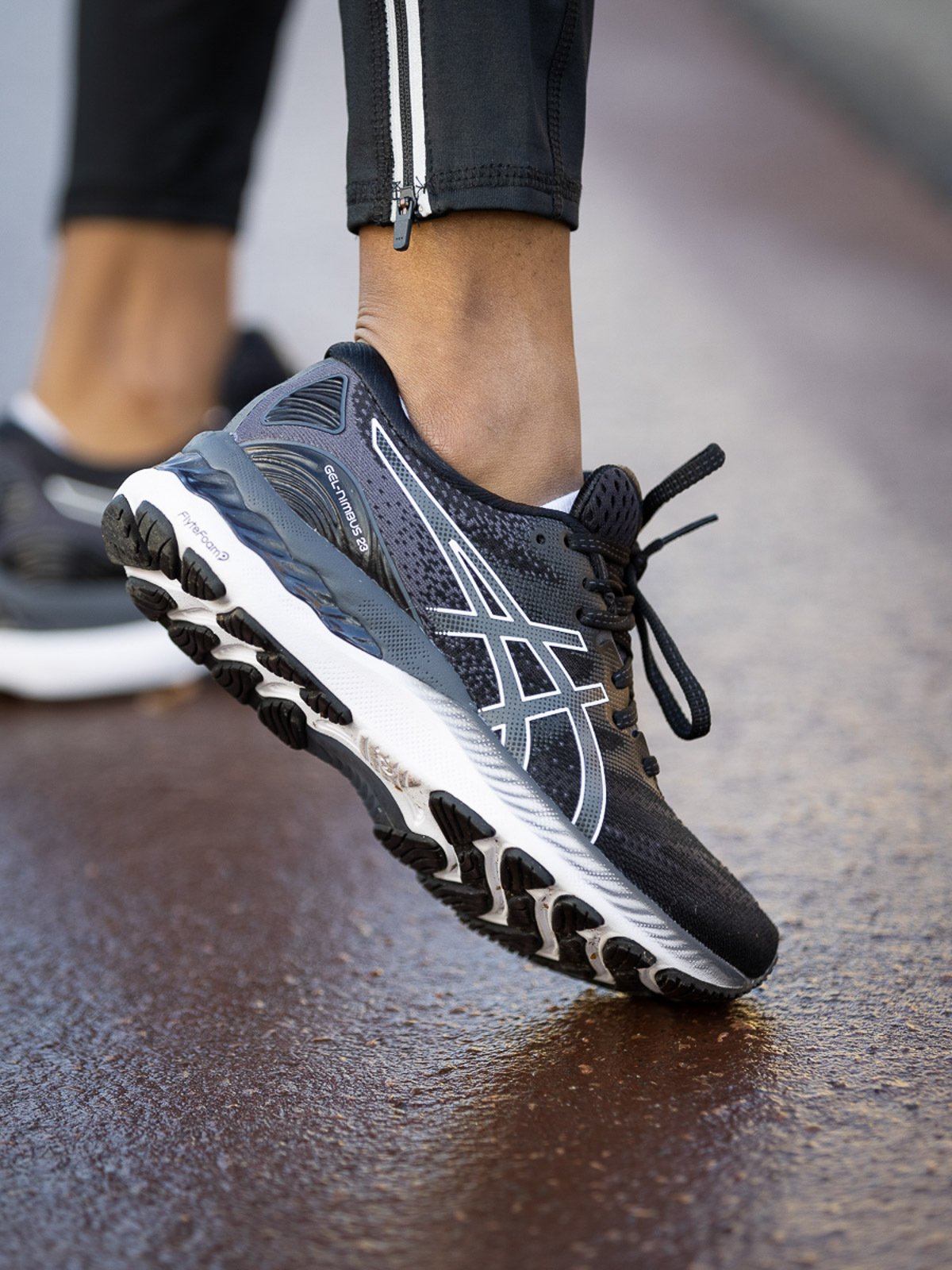 ASICS Gel-Nimbus 23 Black/White