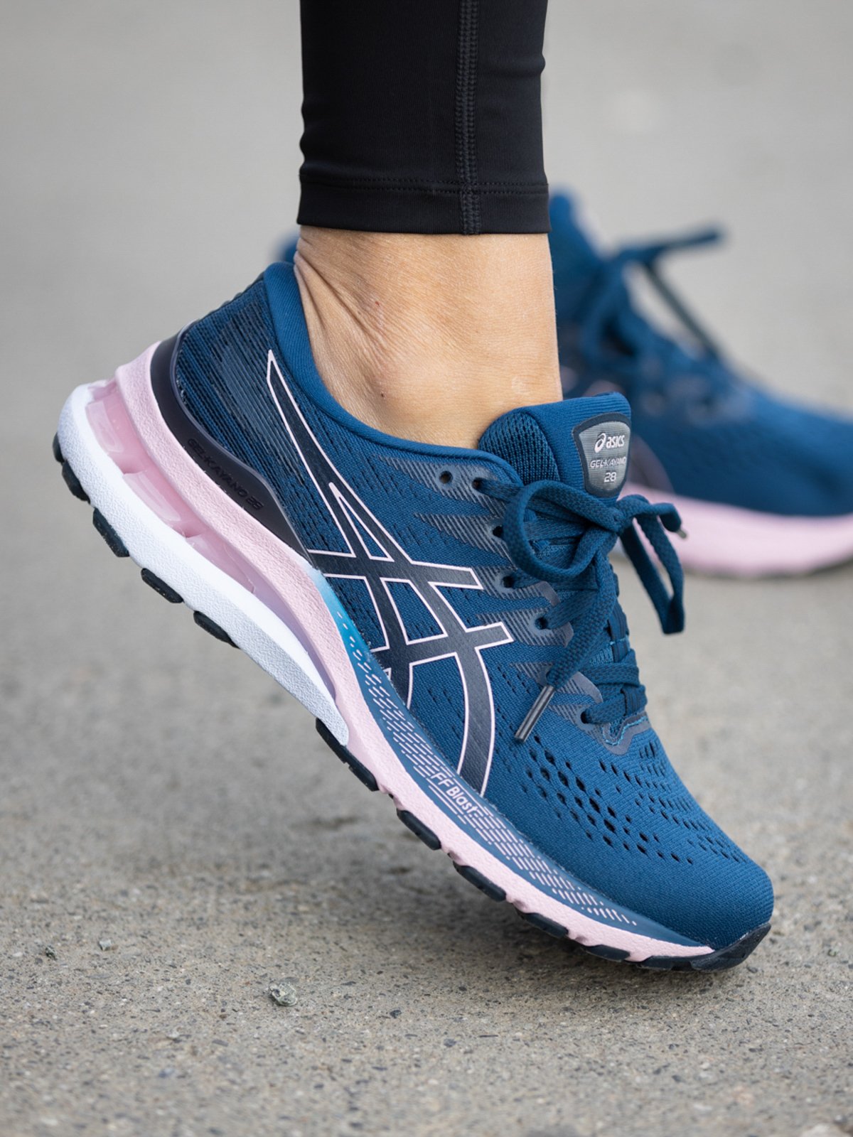 ASICS Gel-Kayano 28 Mako Blue/Barely Rose