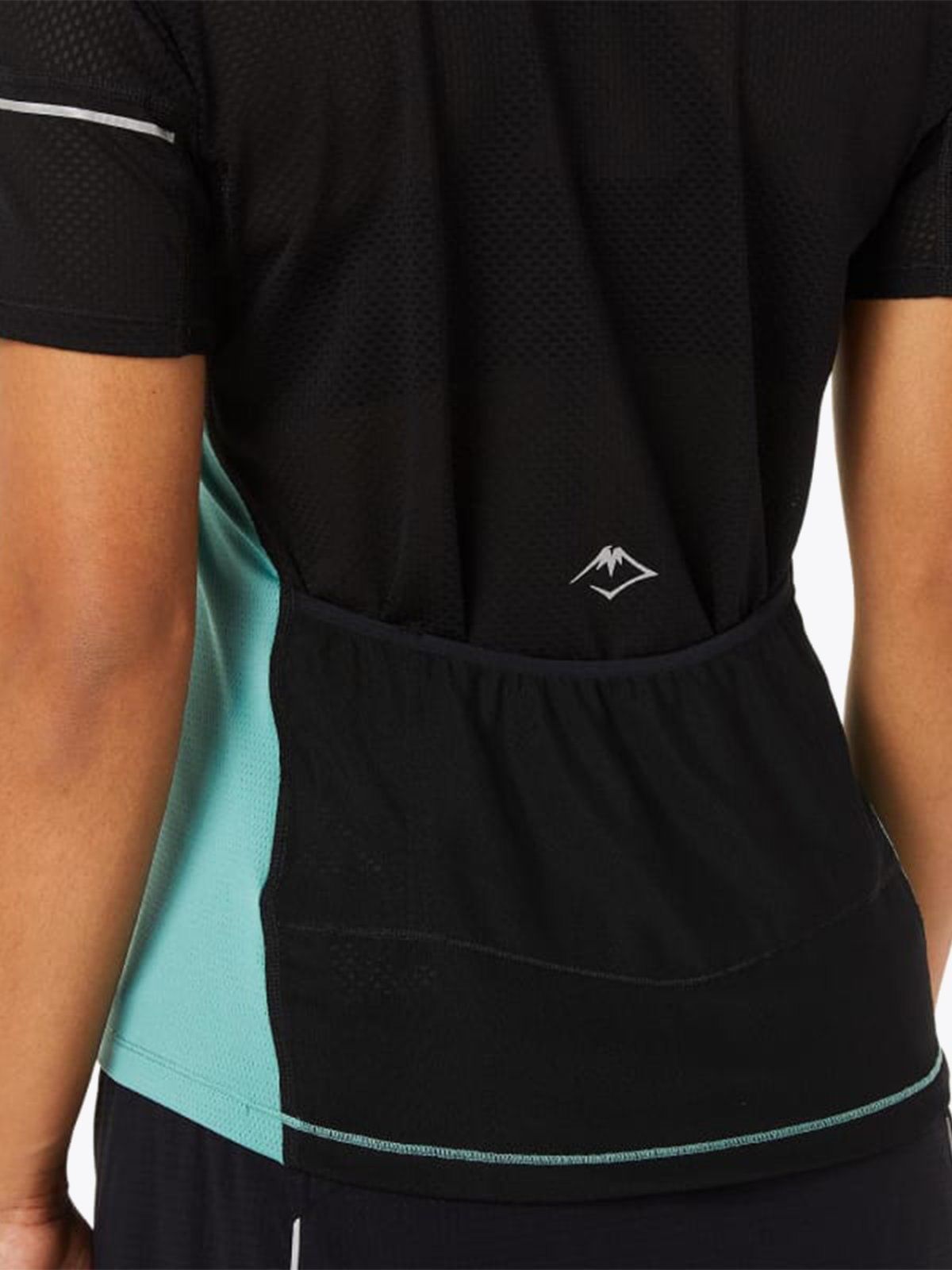 ASICS Fujitrail Top Sage/Performance Black