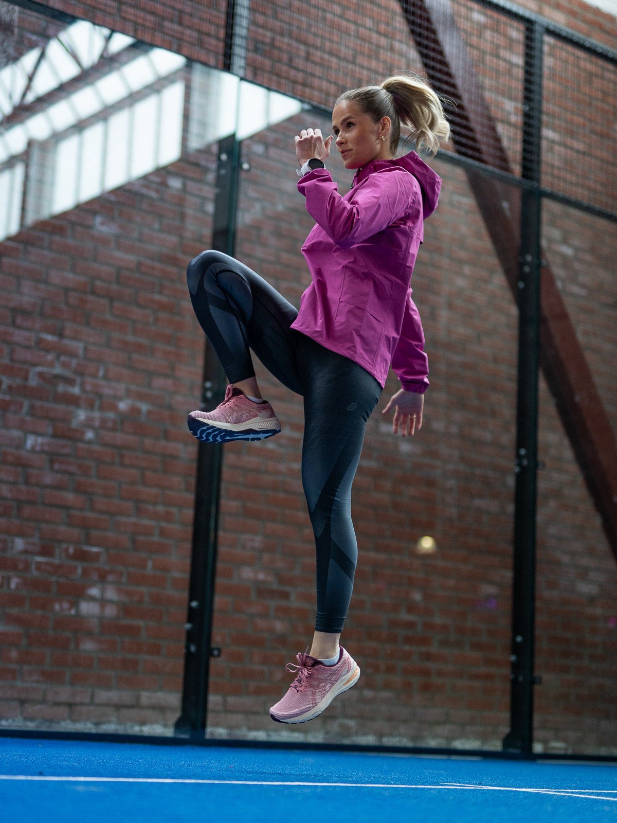ASICS Accelerate Waterproof Jacket Fuschia Red