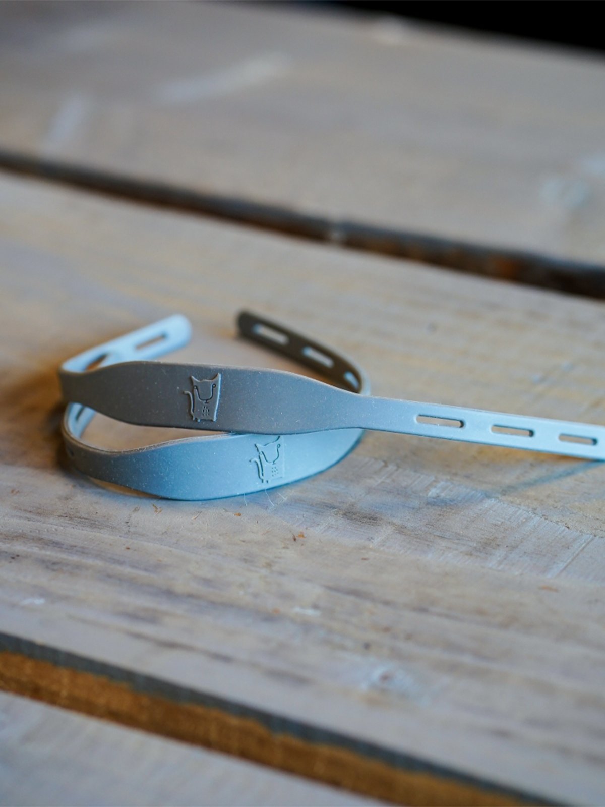 Kattnakken Fotstrikk Grå