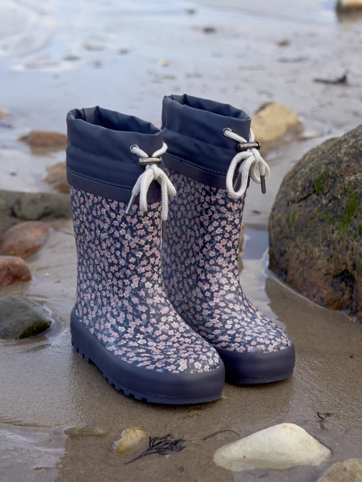 Wheat Rubber Boot Thermo Print Raining Flowers