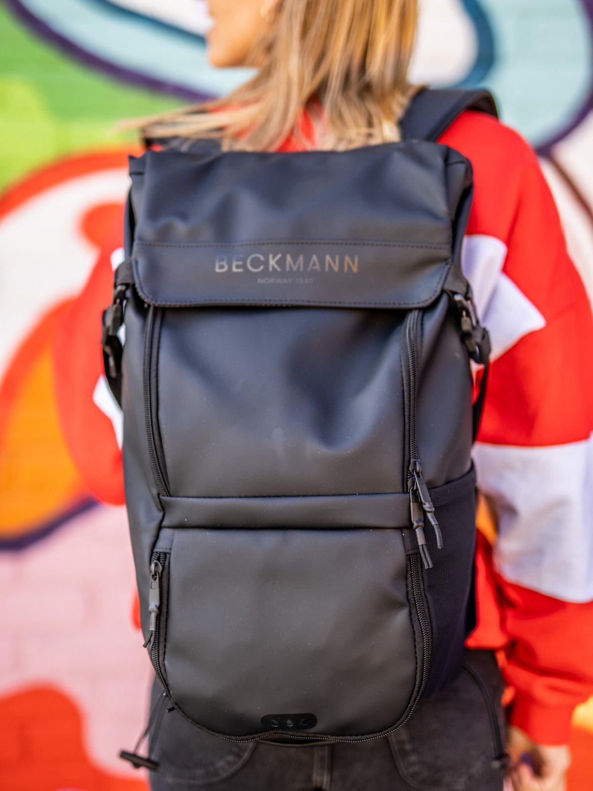 Beckmann Street light 22L Black