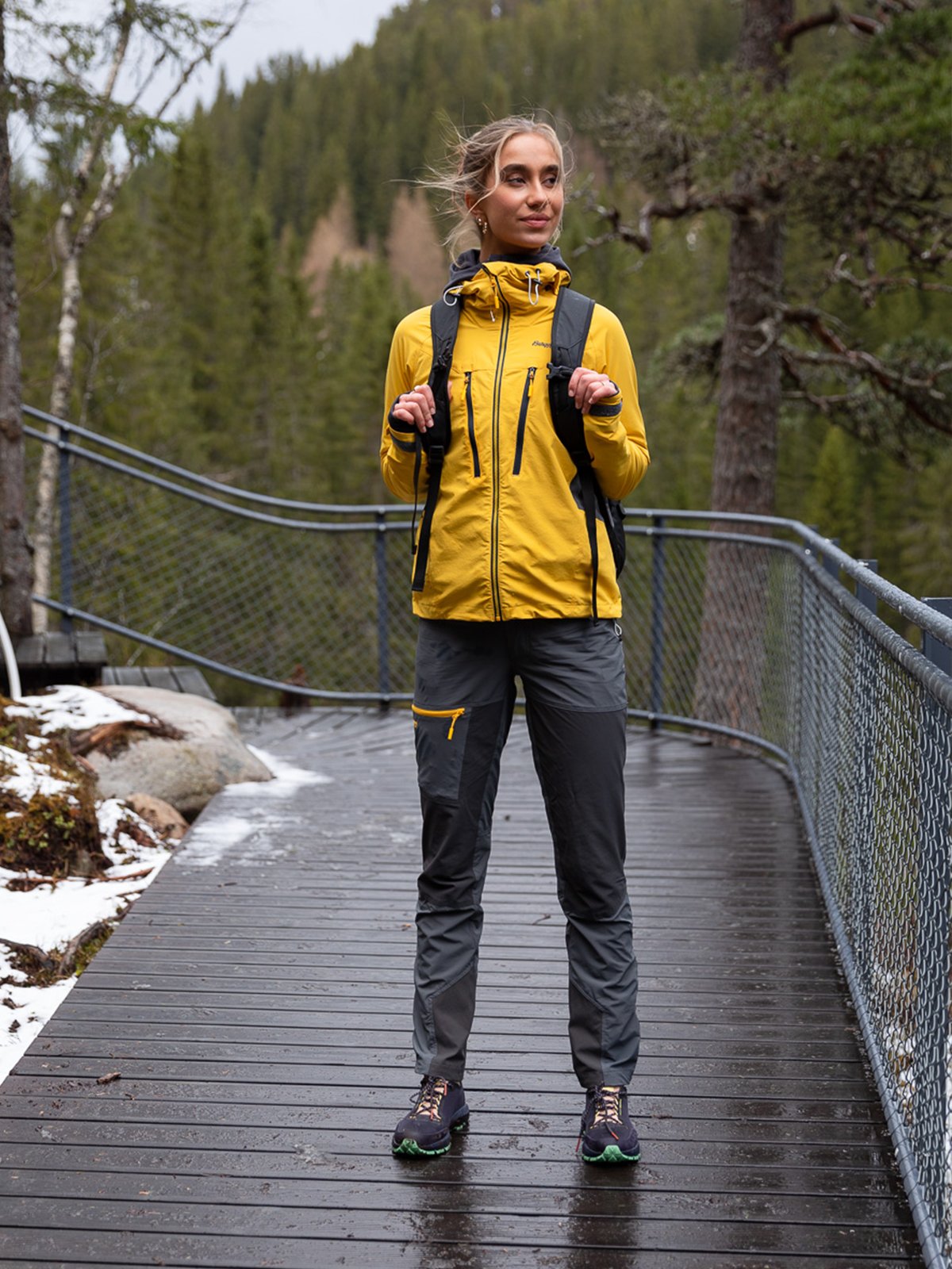 Bergans Cecilie Mountain Softshell Jacket Light Golden Yellow / Solid Dark Grey