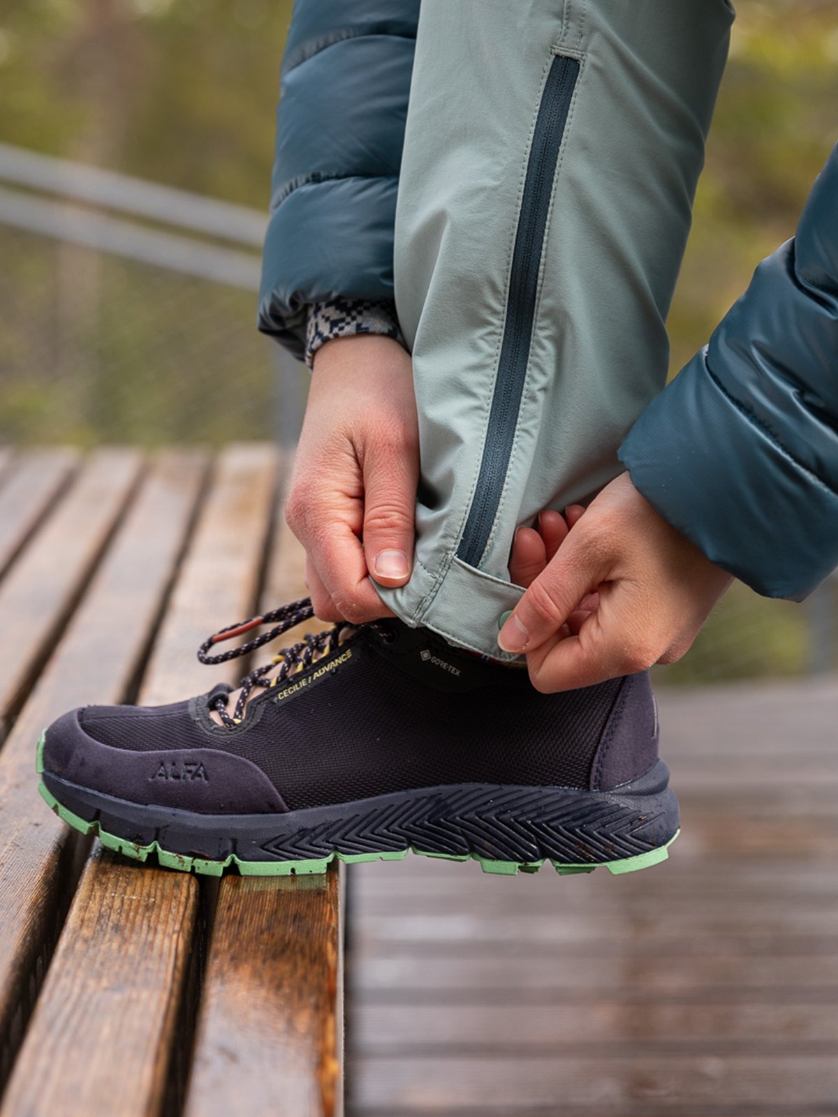 Bergans Cecilie Mountain Softshell Pants Misty Forest / Orion Blue