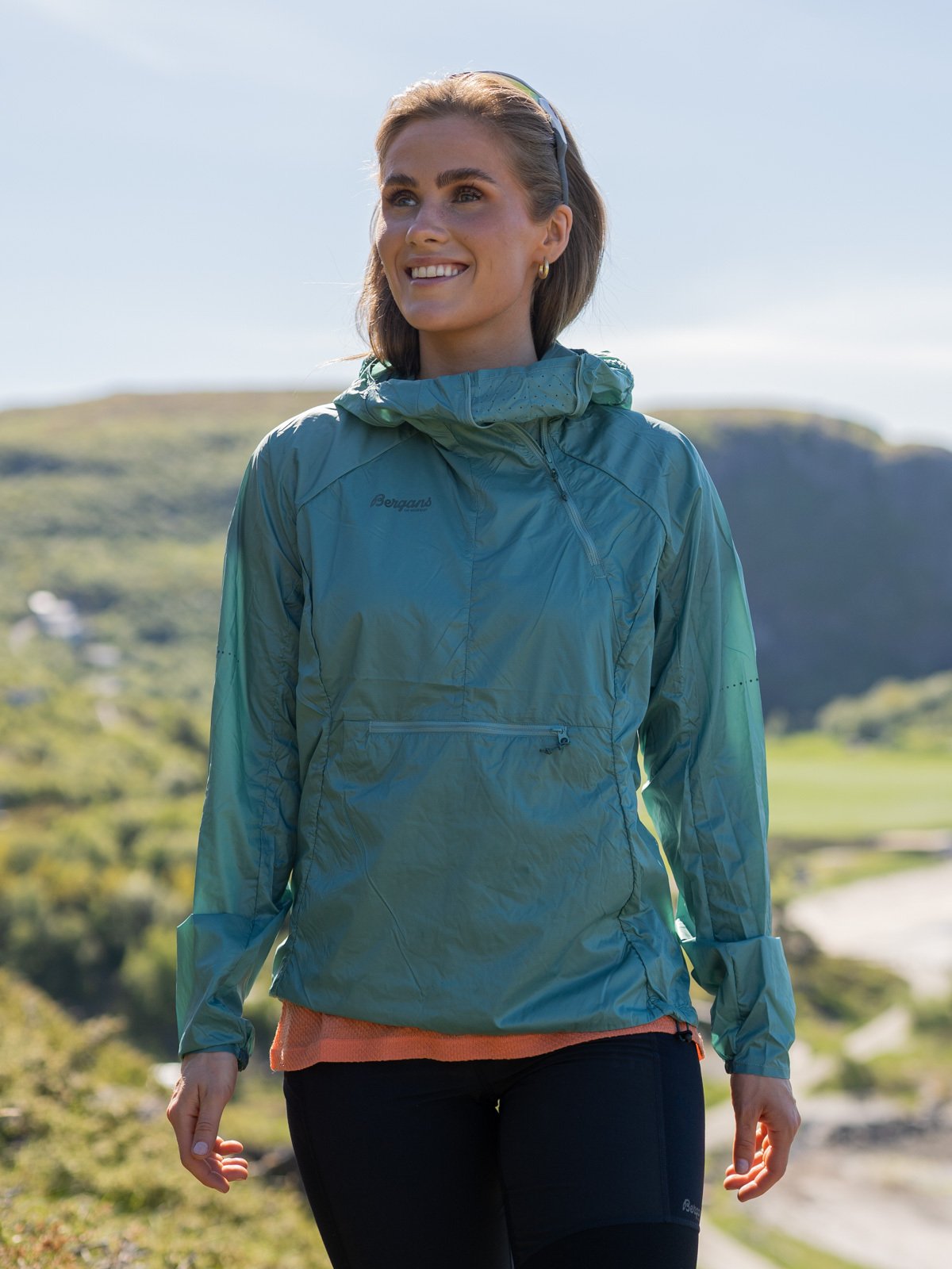 Bergans Fløyen W Anorak Light Forest Frost