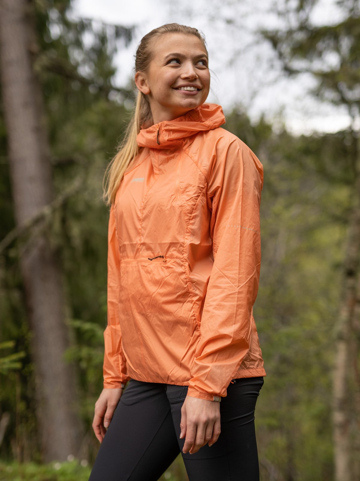 Bergans Fløyen W Anorak Cantaloupe