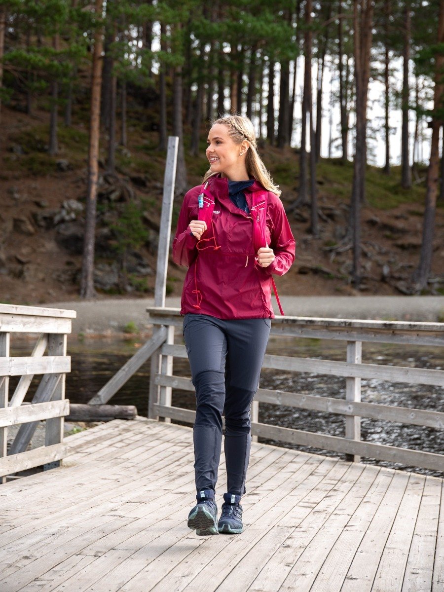 Bergans Fløyen W Anorak Beet Red / Peach Pink