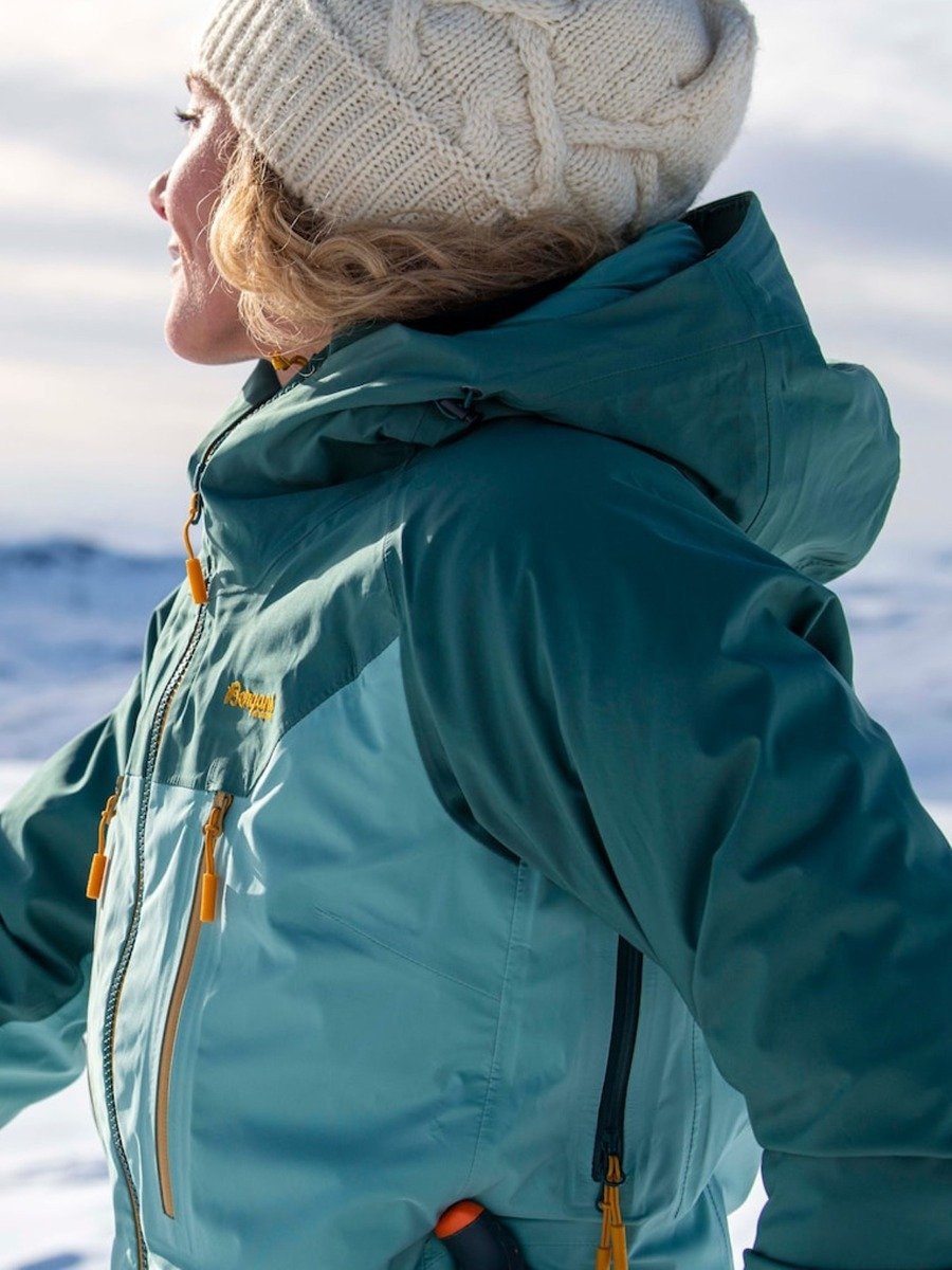 Bergans Cecilie 3L Jacket Light Forest Frost / Forest Frost / Golden Yellow
