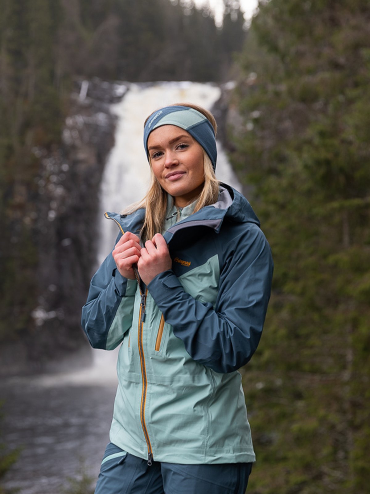 Bergans Cecilie 3L Jacket Misty Forest / Orion Blue