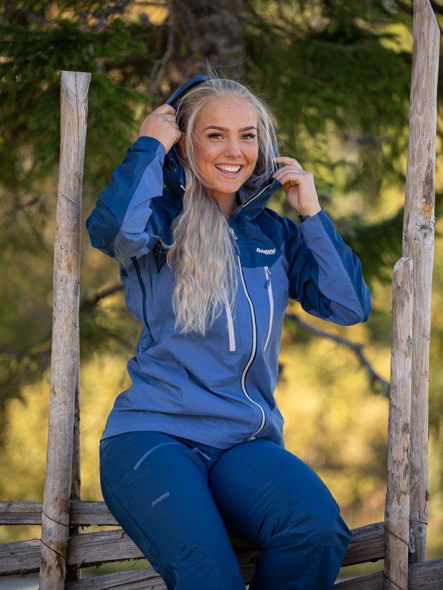 Bergans Cecilie 3L Jacket Light Thunder Blue / Thunder Blue / Silver Grey