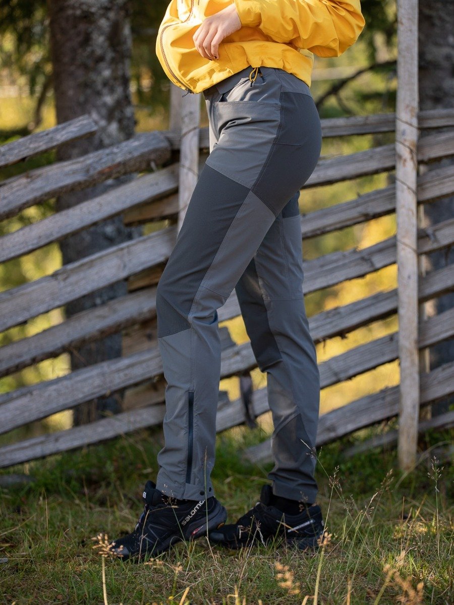 Bergans Cecilie Mountain Softshell Pant Solid Dark Grey / Solid Charcoal / Light Golden Yellow