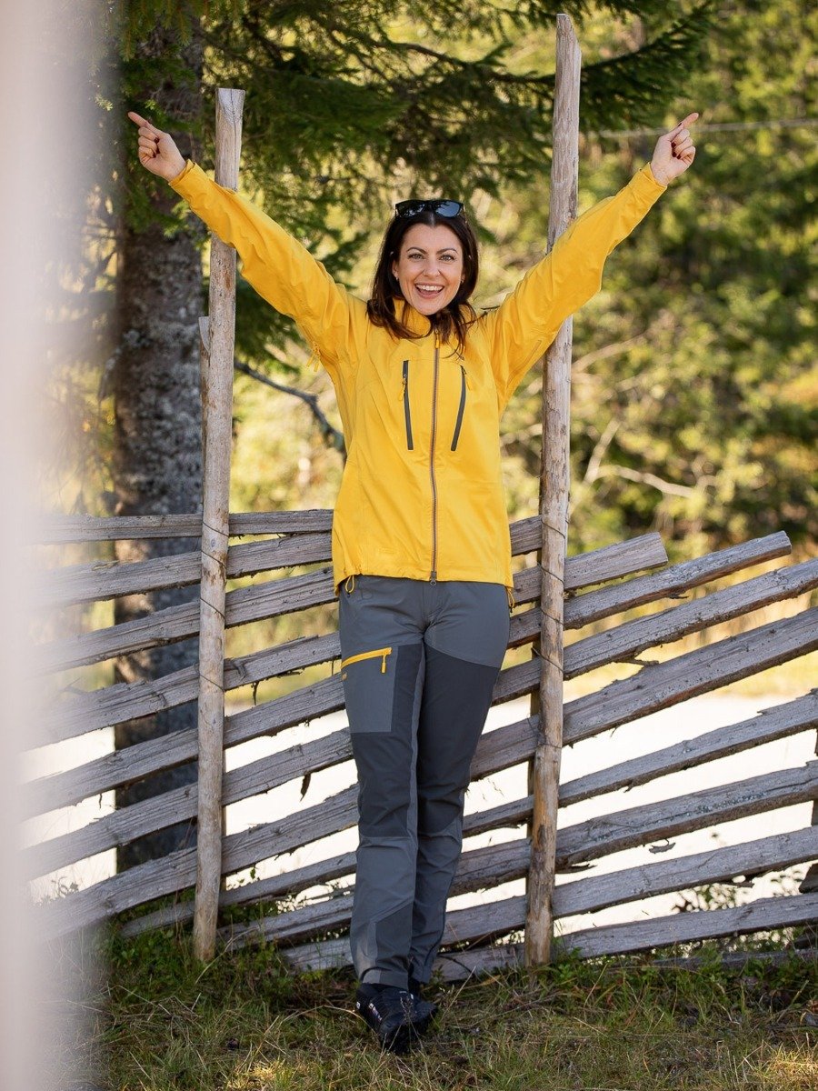 Bergans Cecilie Mountain Softshell Pant Solid Dark Grey / Solid Charcoal / Light Golden Yellow