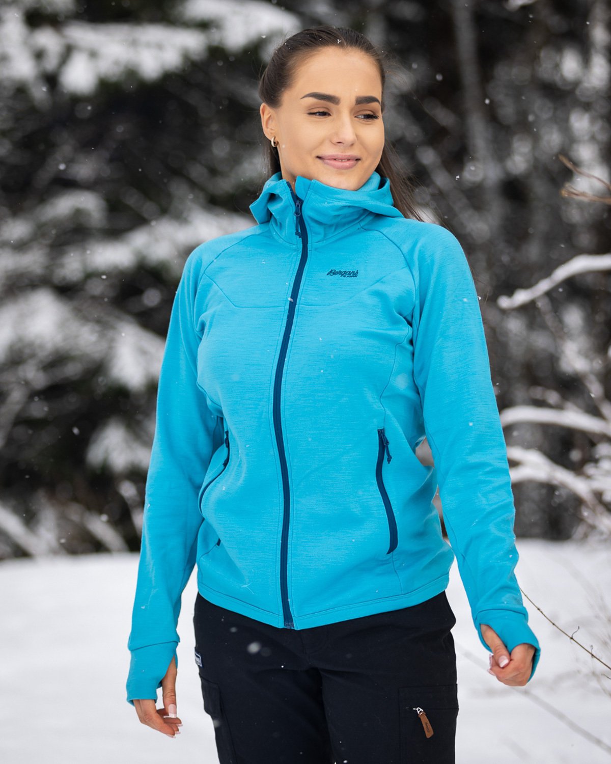 Bergans Cecilie Wool Hood Jacket Clear Ice Blue