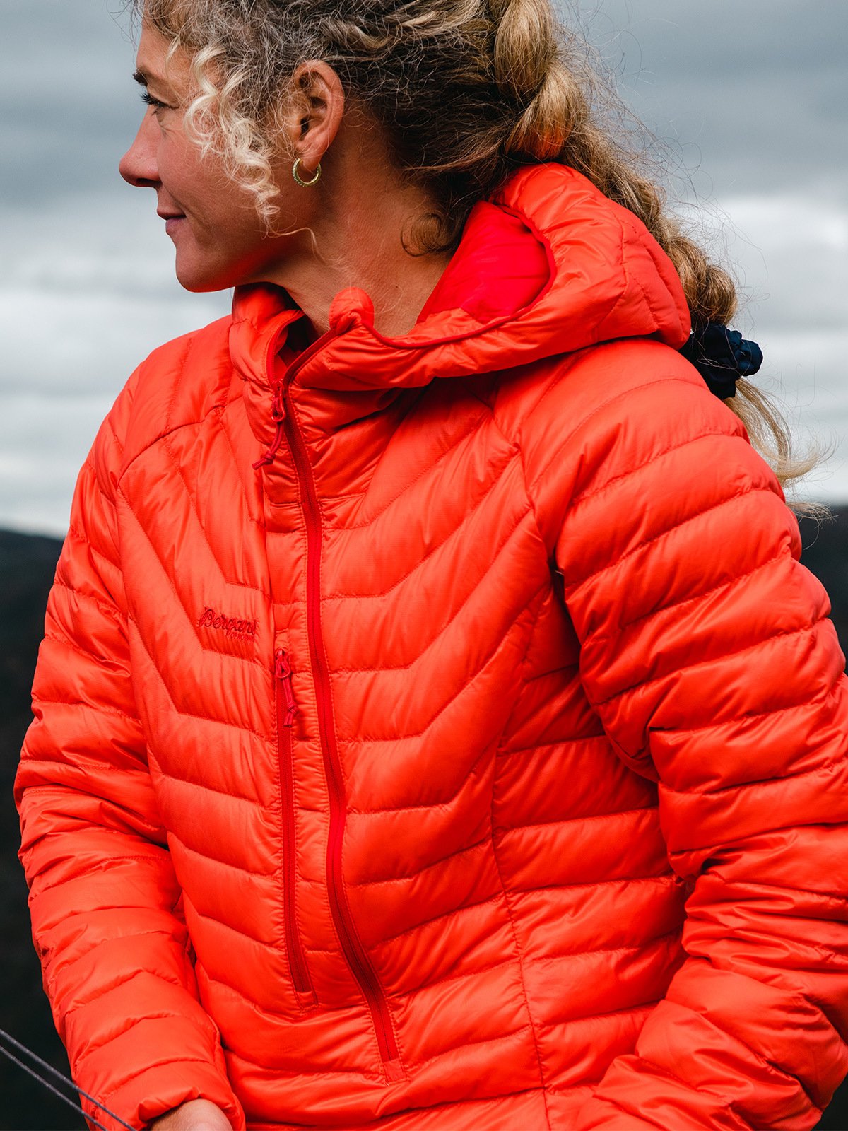 Bergans Cecilie Down Light Anorak Energy Red / Red Leaf