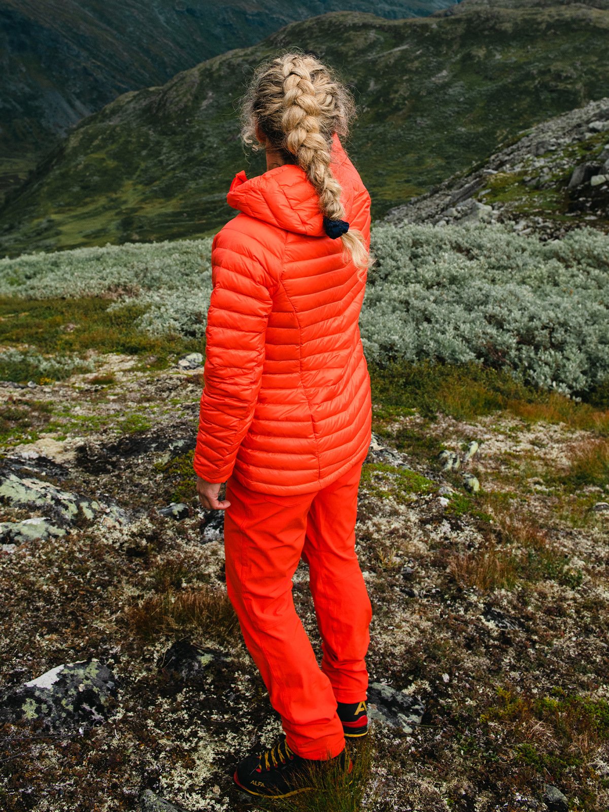 Bergans Cecilie Down Light Anorak Energy Red / Red Leaf