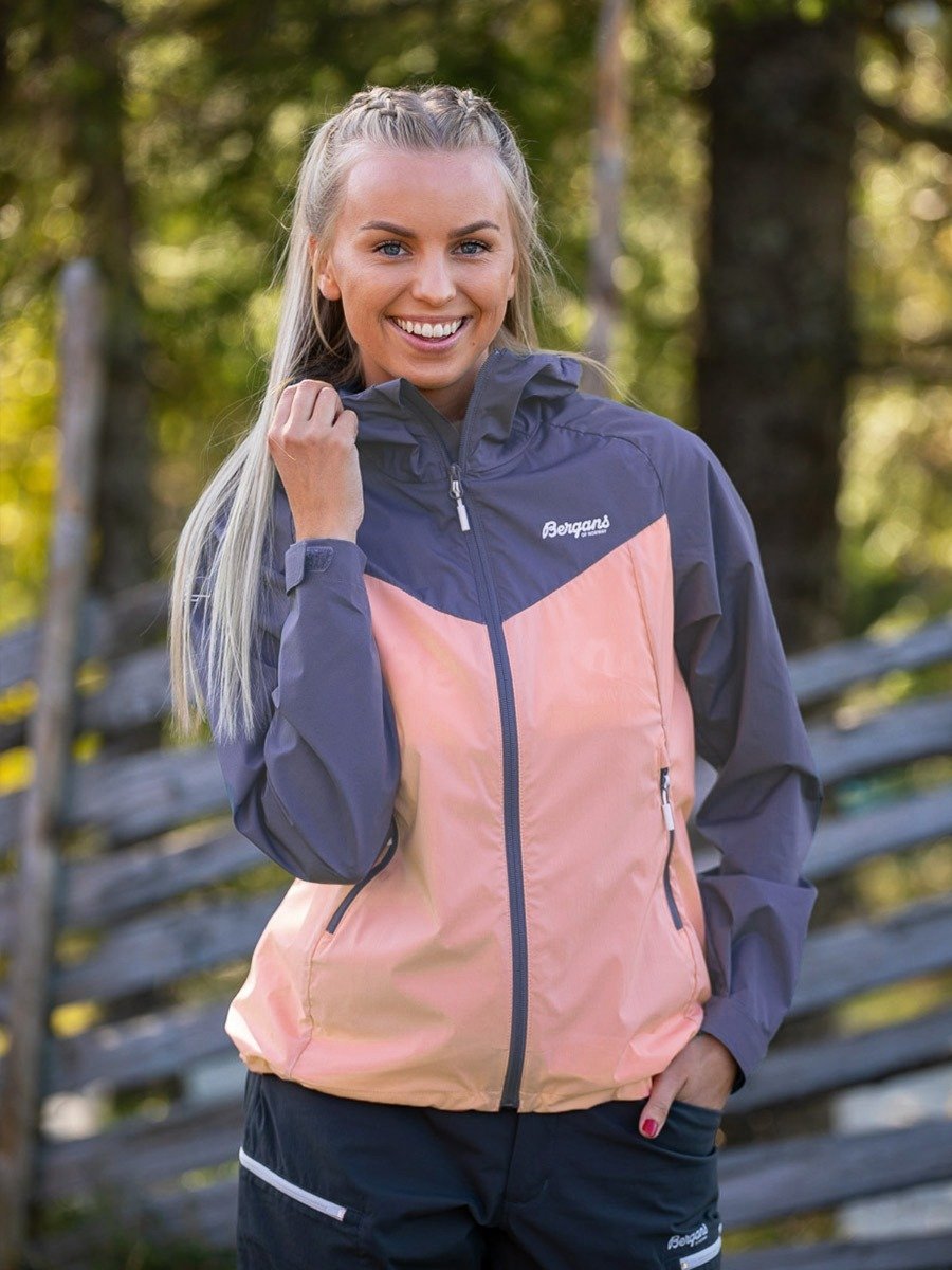 Bergans Microlight Jacket Peach Pink/ Solid Dark Grey